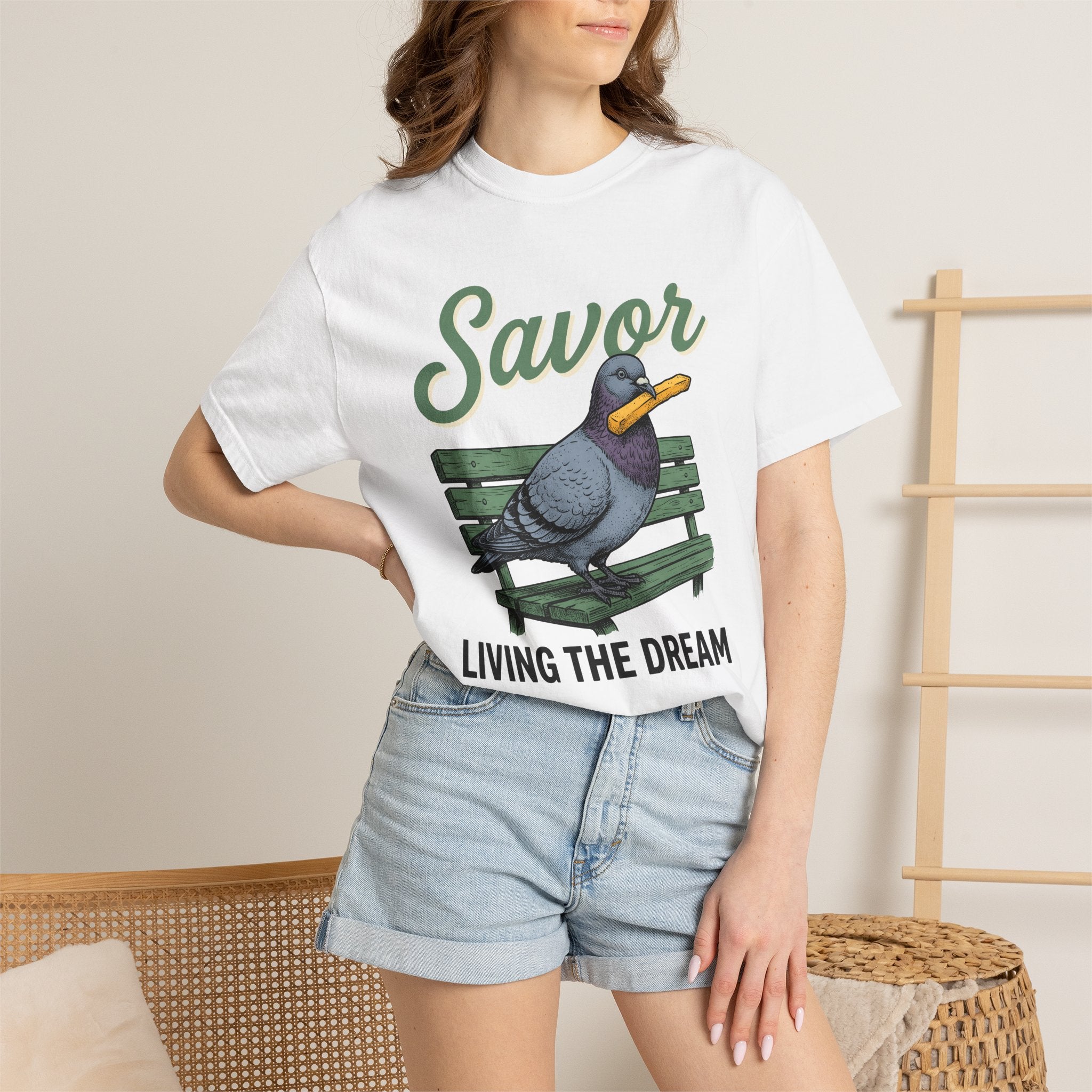 Pigeon Bench Shirt Cute Animal Gift Women Vintage Tee Bird Bench T-Shirt Adorable Fan Retro Tshirt Creature Graphic Hand Drawn French Fry