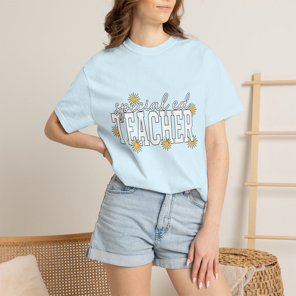 Sunny Icon Shirt Teacher Learning Gift Women Cartoon Tee Sun T-Shirt Educator Enthusiast Illustration Design Modern Line Art Sun Tshirt