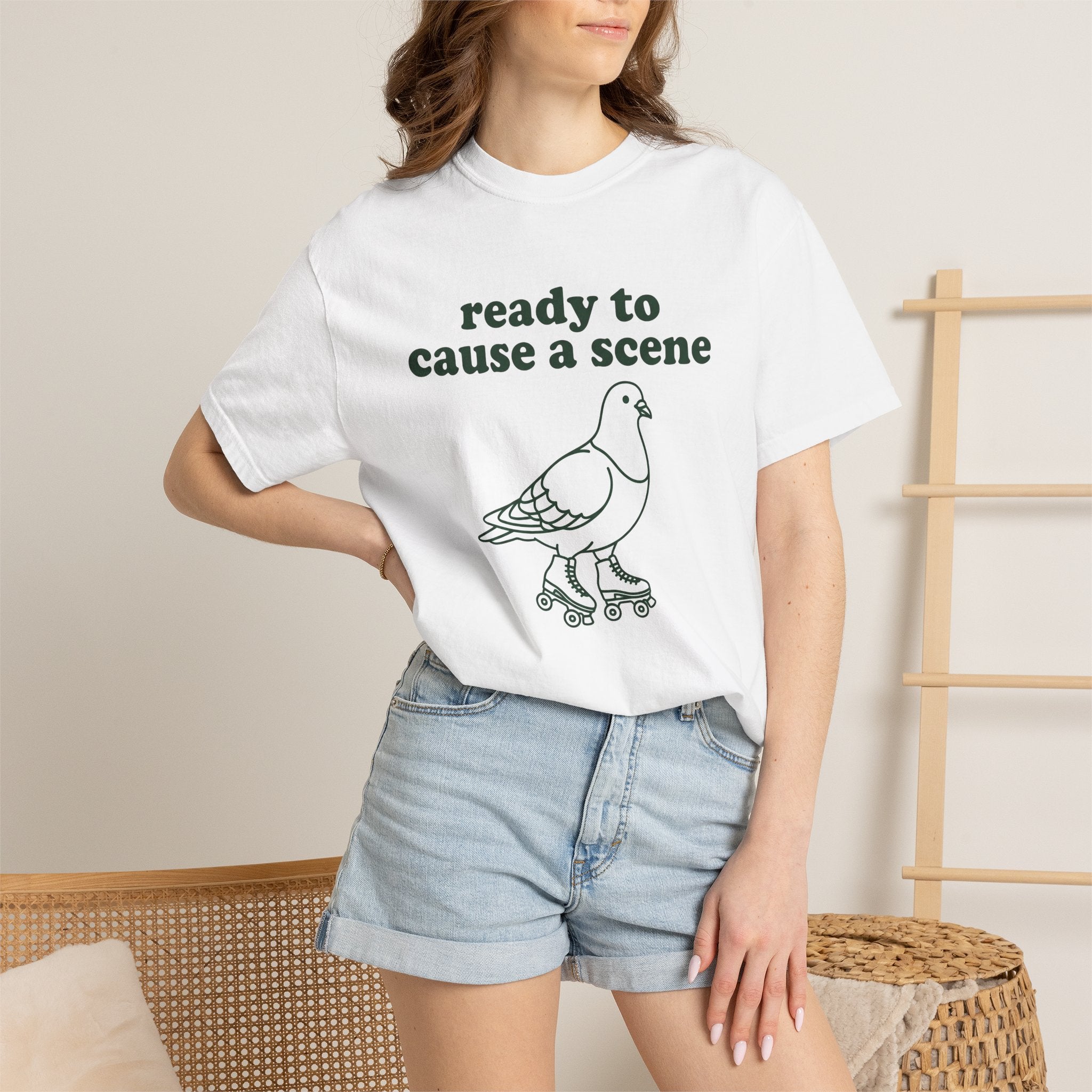 Pigeon Roller Skates Shirt Funny Animal Gift Women Minimalist Tee Roller Skater T-Shirt Humor Fan Simple Tshirt Wildlife Graphic Retro