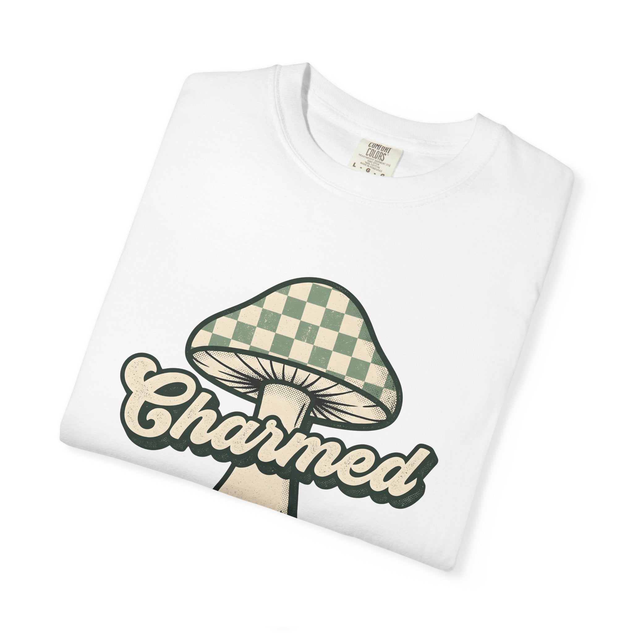 Mushroom Graphic Shirt St Patrick's Day Nature Gift Women Vintage Tee Fungus T-Shirt Shamrock Fan Distressed Tshirt Earth Graphic Retro