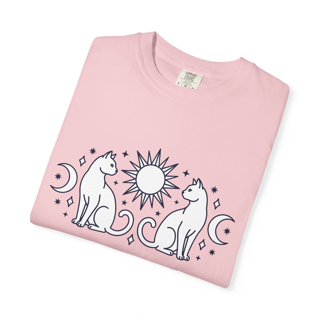 Magical Cats Shirt Cat Astrology Gift Women Outline Tee Kitties T-Shirt Cat Fan Feline Tshirt Zodiac Graphic Clean Crescent Moon Tshirt