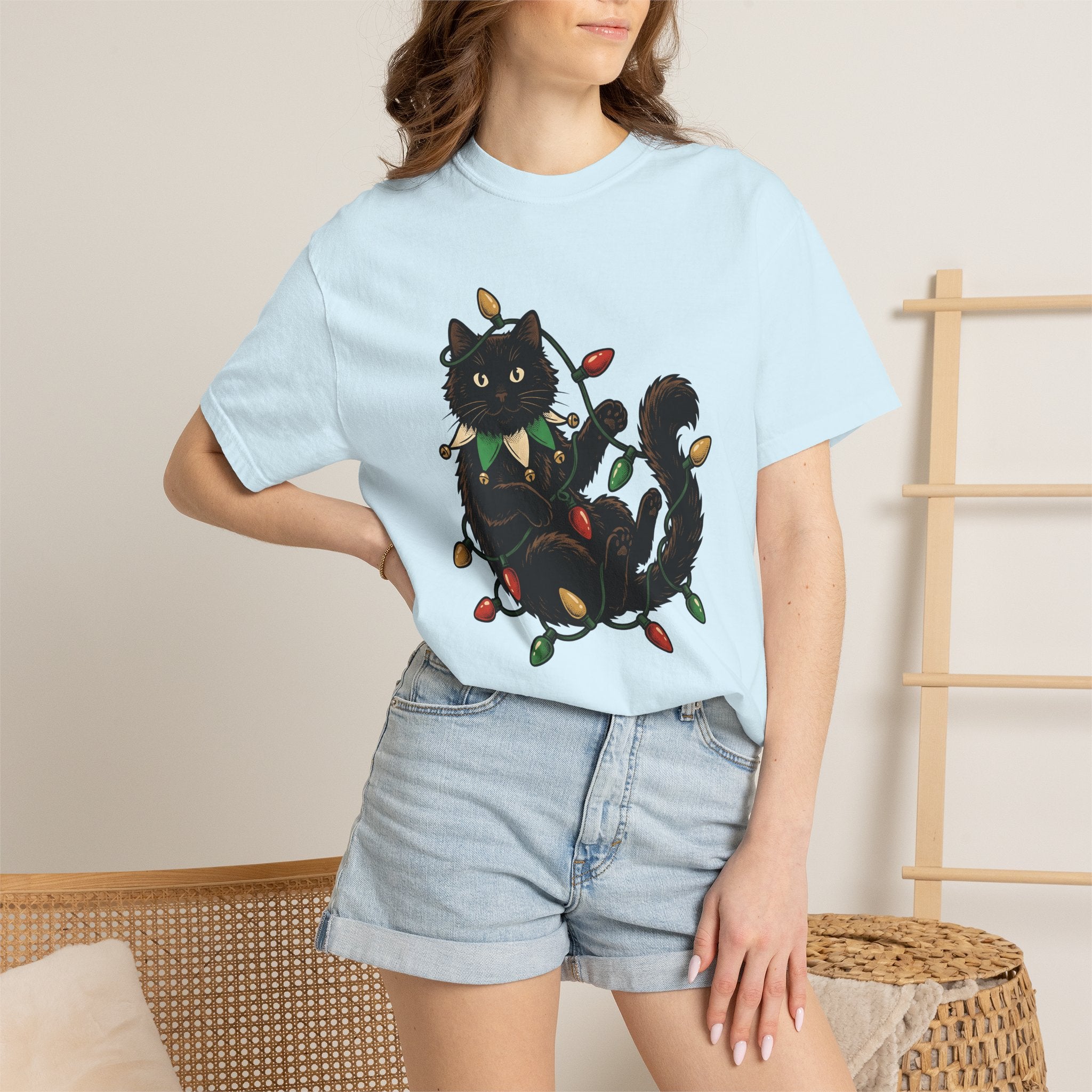 Black Cat Shirt Christmas Pet Gift Women Vintage Tee Cat T-Shirt Xmas Fan Retro Tshirt Animal Graphic Hand Drawn Christmas Lights Tshirt