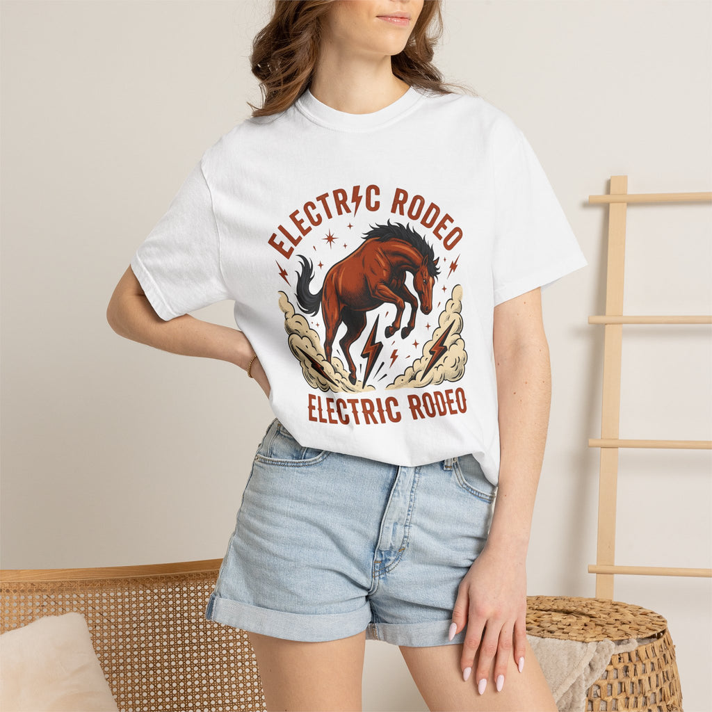 Bucking Horse Shirt Cowgirl Rodeo Gift Women Vintage Tee Bronco T-Shirt Cowgirl Fan Retro Tshirt Rodeo Graphic Western Lightning Bolt Tshirt