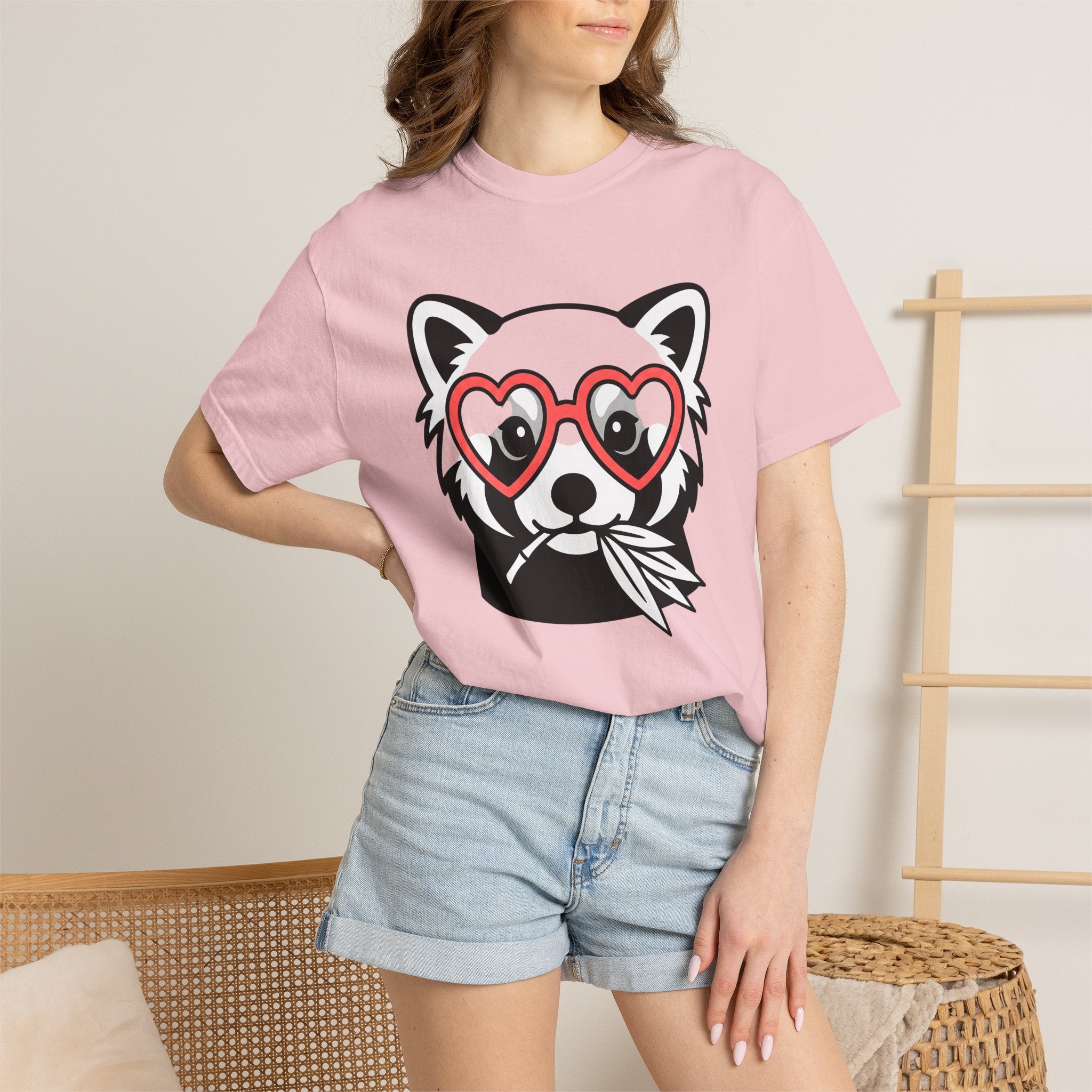 Red Panda Shirt Valentine Animal Gift Women Cartoon Tee Panda T-Shirt Cupid Fan Cute Tshirt Creature Graphic Minimalist Heart Glasses Tshirt