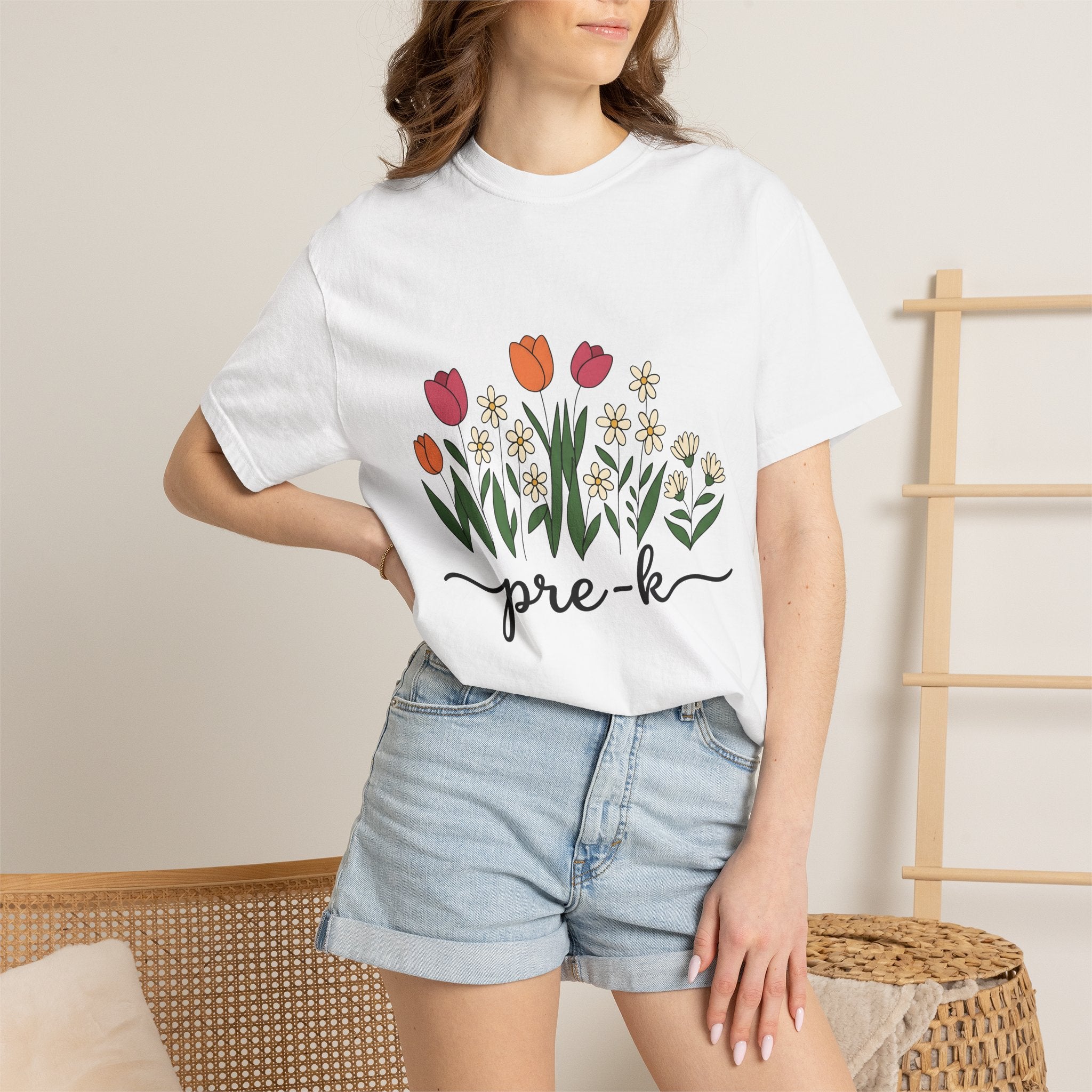 Flower Garden Shirt Teacher Floral Gift Women Hand Drawn Tee Garden T-Shirt Teacher Enthusiast Illustrated Tshirt Floral Design Minimalist