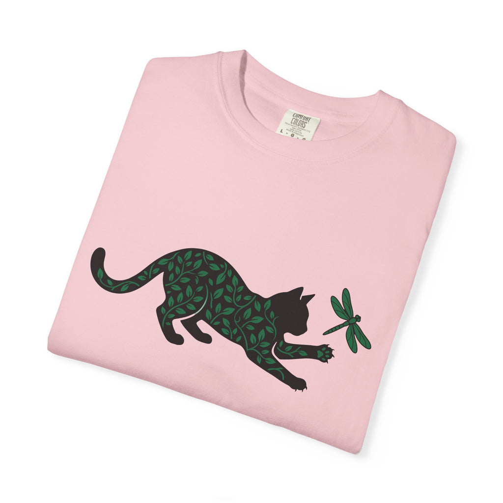 Cat Silhouette Shirt Cat Nature Gift Women Botanical Tee Kitten T-Shirt Cat Fan Feline Tshirt Wildlife Graphic Minimalist Dragonfly Tshirt