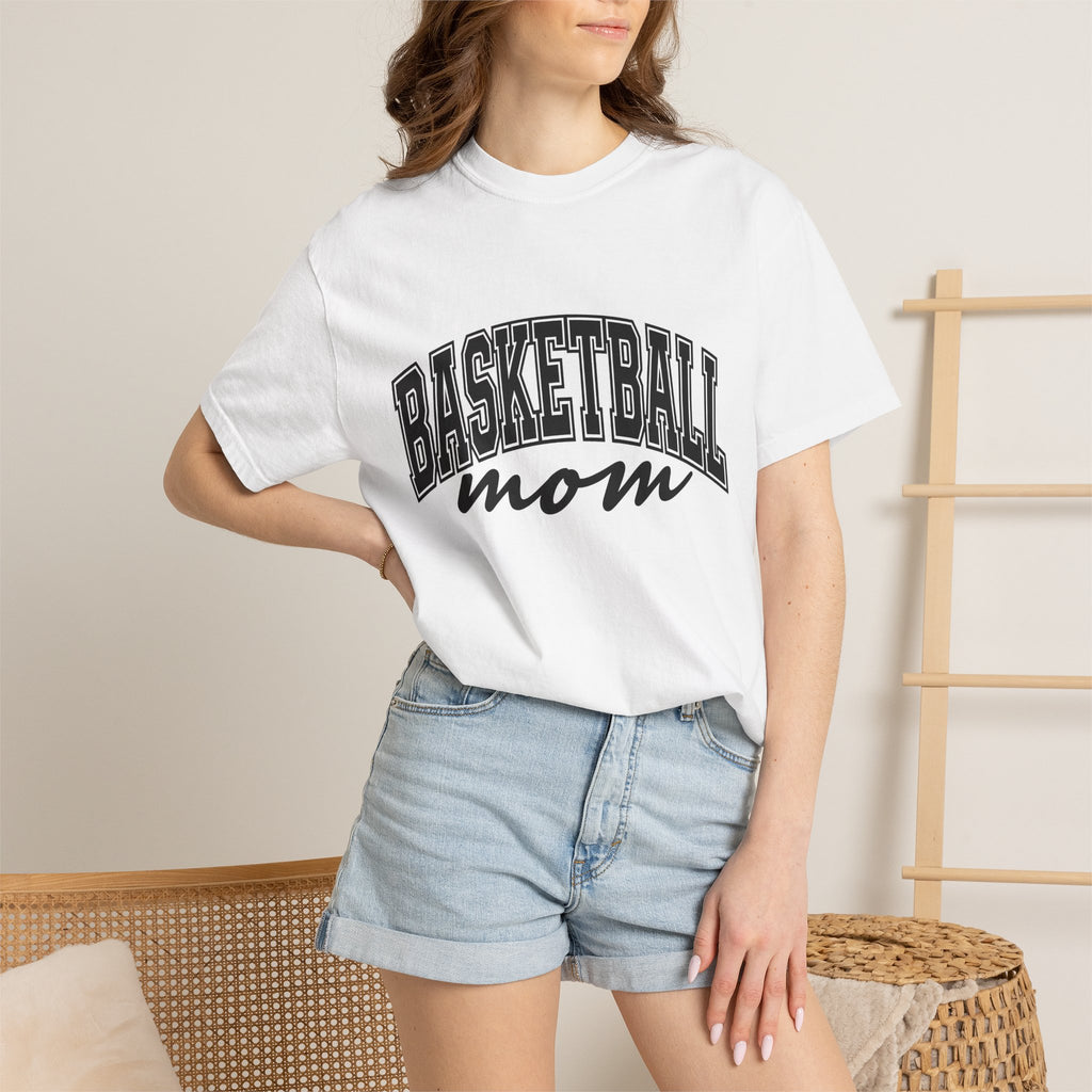 Sporty Mom Shirt Moms Basketball Gear Gift Women Powerful Tee Fitness Mom T-Shirt Mom Enthusiast Bold Tshirt Court Graphic Classic Team Font