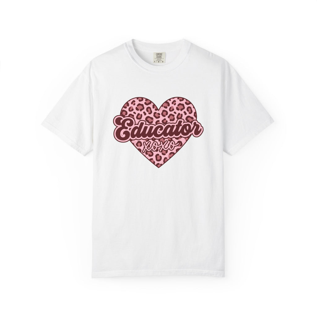 Spotted Heart Shirt Teacher Love Gift Women Graphic Tee Heart T-Shirt Educator Enthusiast Illustration Design Classic Wild Print Tshirt