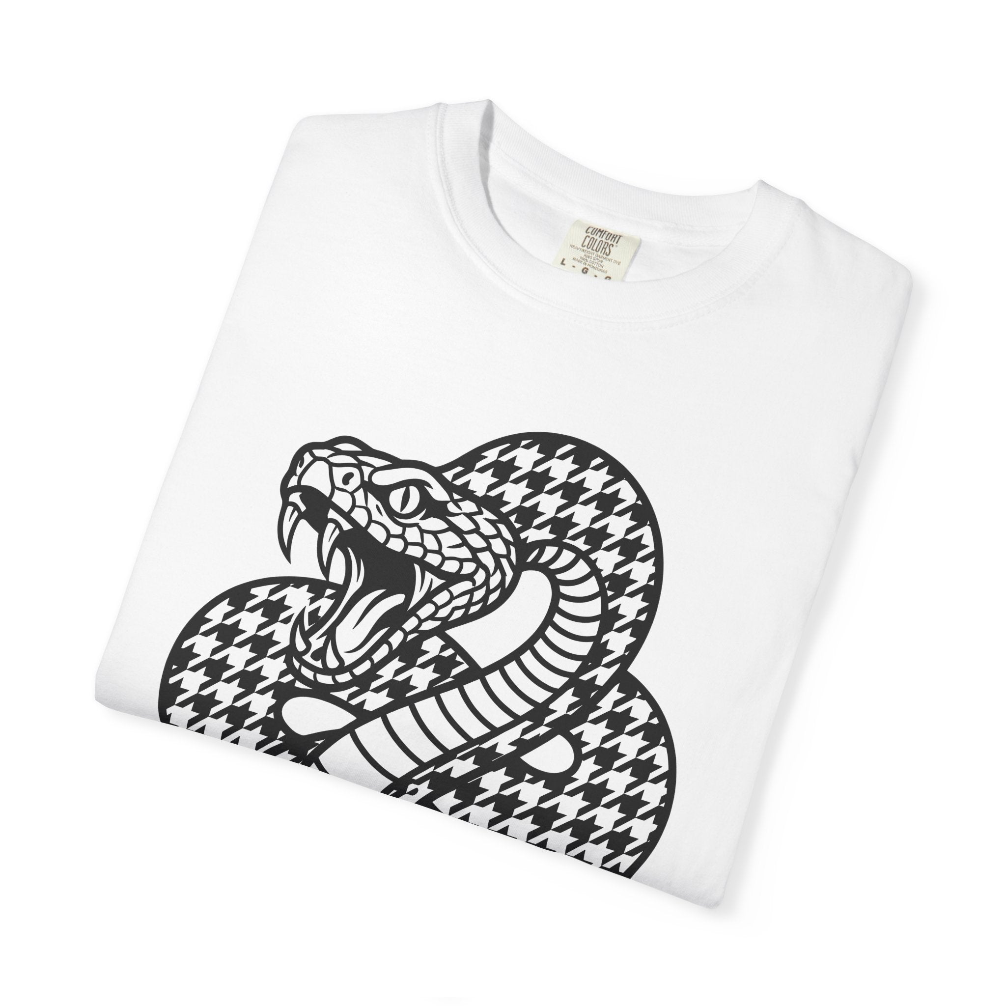 Snake Illustration Shirt Boho Chic Creatures Gift Women Colorful Tee Serpent T-Shirt Bohemian Fan Vibrant Tshirt Wildlife Graphic Clean
