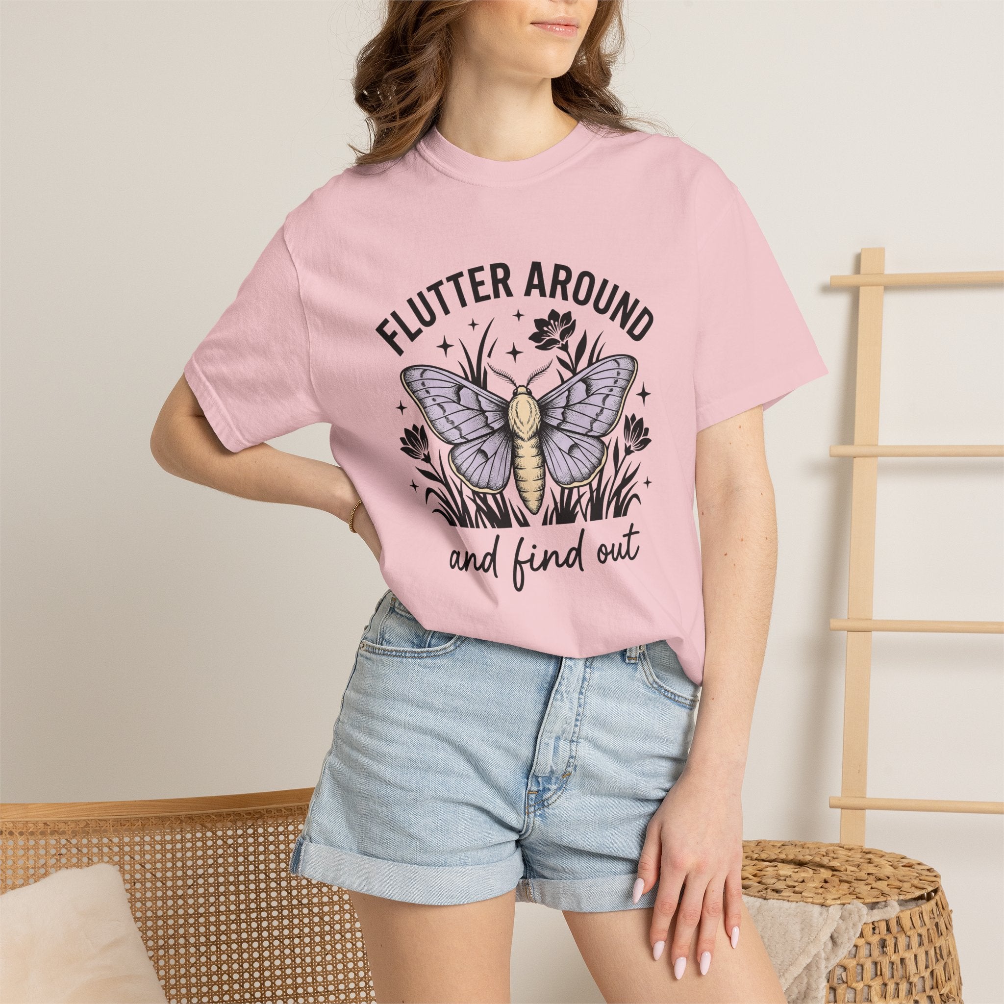 Butterfly Art Shirt Easter Outdoors Gift Women Bohemian Tee Butterfly T-Shirt Spring Fan Hippie Tshirt Nature Graphic Retro Meadow Flowers