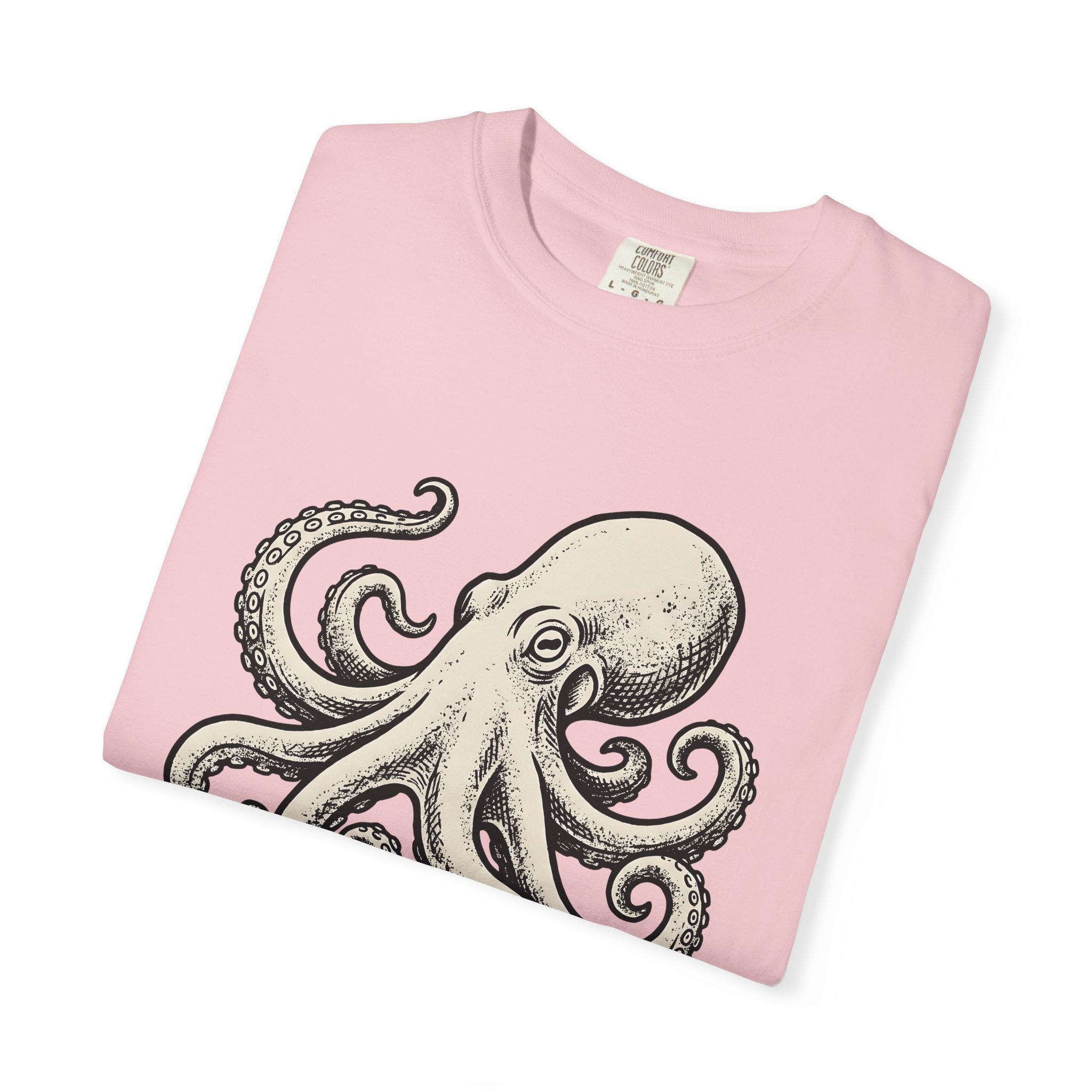 Octopus Graphic Shirt Animals Ocean Gift Women Vintage Tee Cephalopod T-Shirt Wildlife Fan Retro Tshirt Marine Graphic Hand Drawn Tentacles