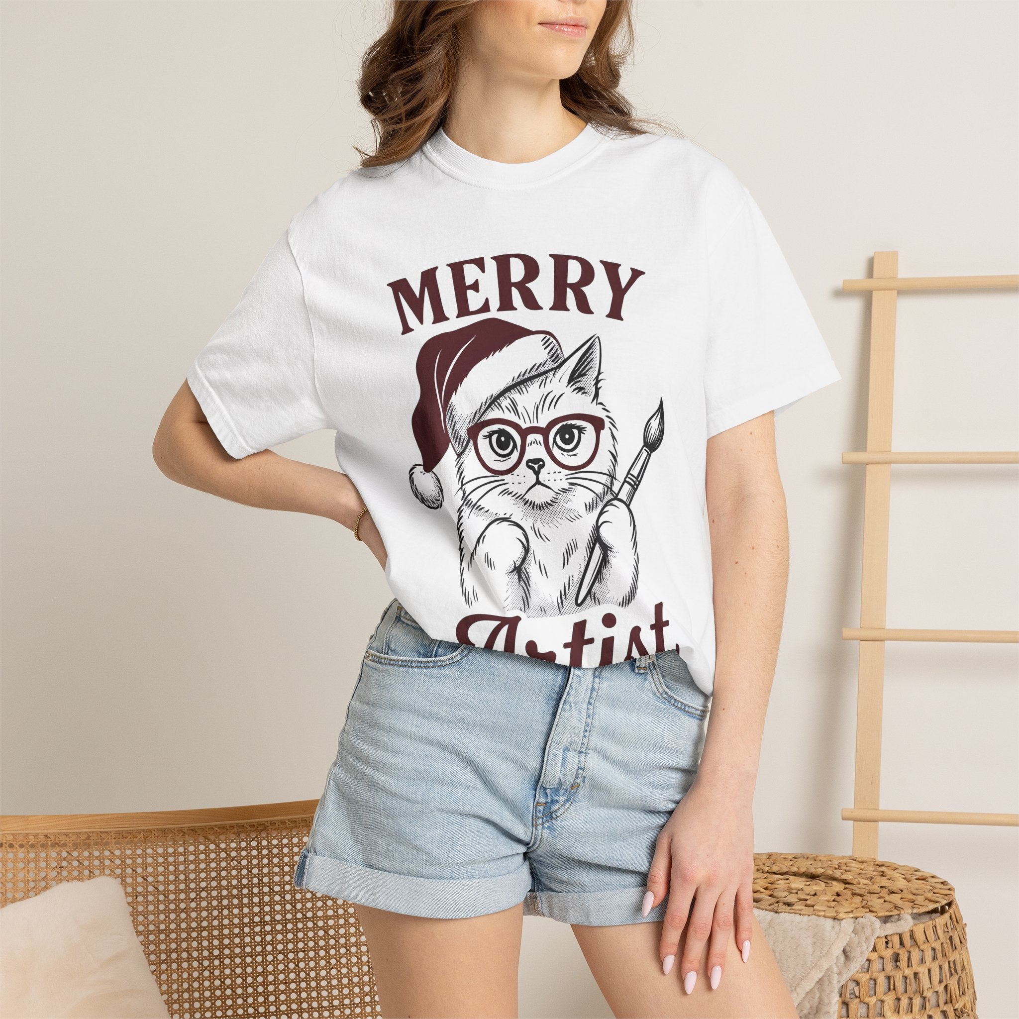 Cat Santa Hat Shirt Cat Christmas Gift Women Hand Drawn Tee Kitty Cat T-Shirt Feline Fan Illustrated Graphic Christmas Design Vintage