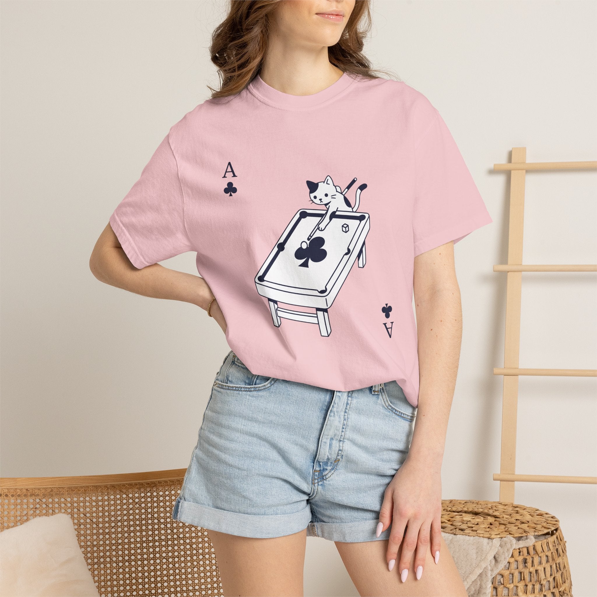 Cat Pool Table Shirt Cat Gaming Gift Women Kawaii Tee Billiard Table T-Shirt Cat Fan Anime Tshirt Gamer Graphic Minimal Playing Card Tshirt