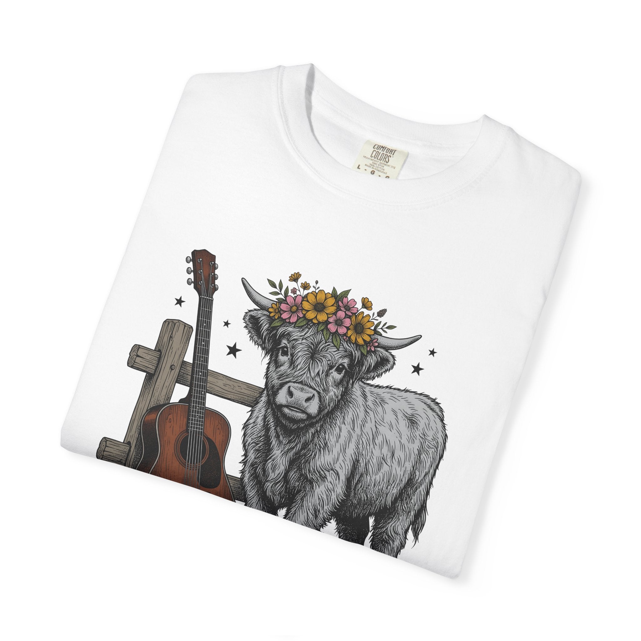 Horned Cow Shirt Cowgirl Western Wear Gift Women Tribal Tee Bull T-Shirt Rodeo Fan Country Tshirt Western Graphic Old School Six String