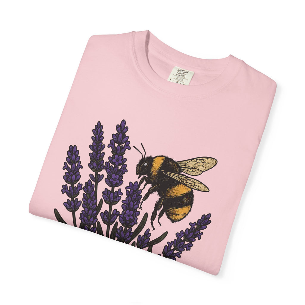 Honeybee Lavender Shirt Mom Outdoors Gift Women Floral Tee Bee T-Shirt Mother Fan Botanical Tshirt Nature Graphic Retro Meadow Flower Tshirt