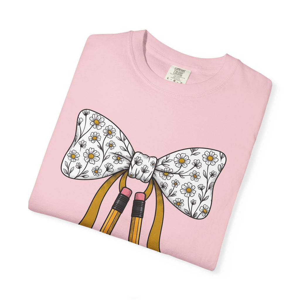 Garden Bow Pencils Shirt Teacher Petals Gift Women Cartoon Tee Pencil Case T-Shirt Educator Enthusiast Comic Tshirt Floral Graphic Rustic
