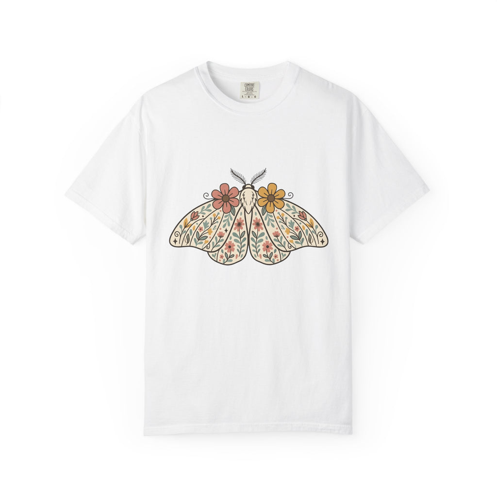 Blossom Moth Shirt Floral Wildlife Gift Women Rustic Tee Moth T-Shirt Flower Fan Botanical Tshirt Animal Graphic Native Meadow Flowers