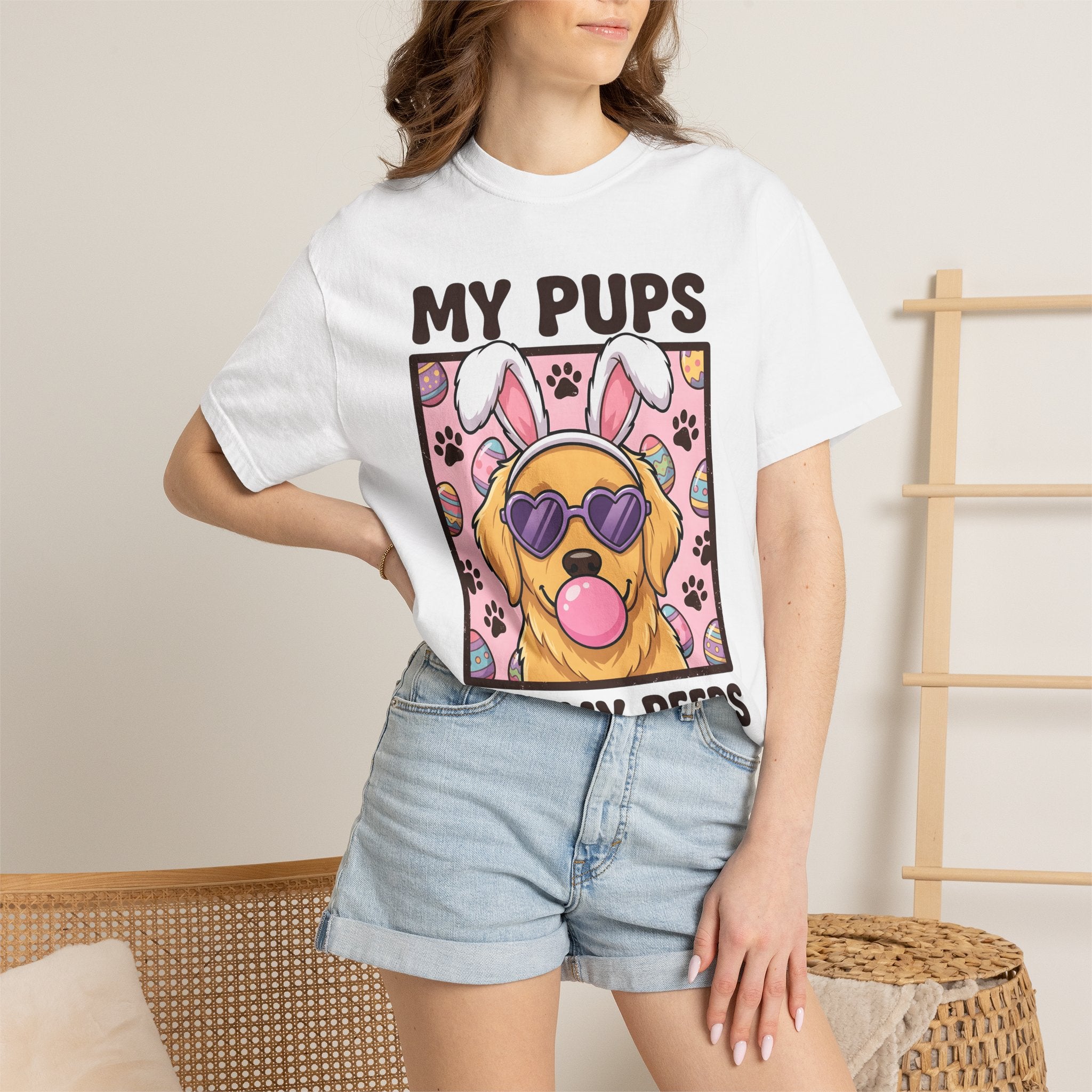 Golden Retriever Dog Shirt Easter Dog Gift Women Cartoon Tee Retriever T-Shirt Easter Fan Toon Tshirt Dog Graphic Retro Bunny Ears Tshirt