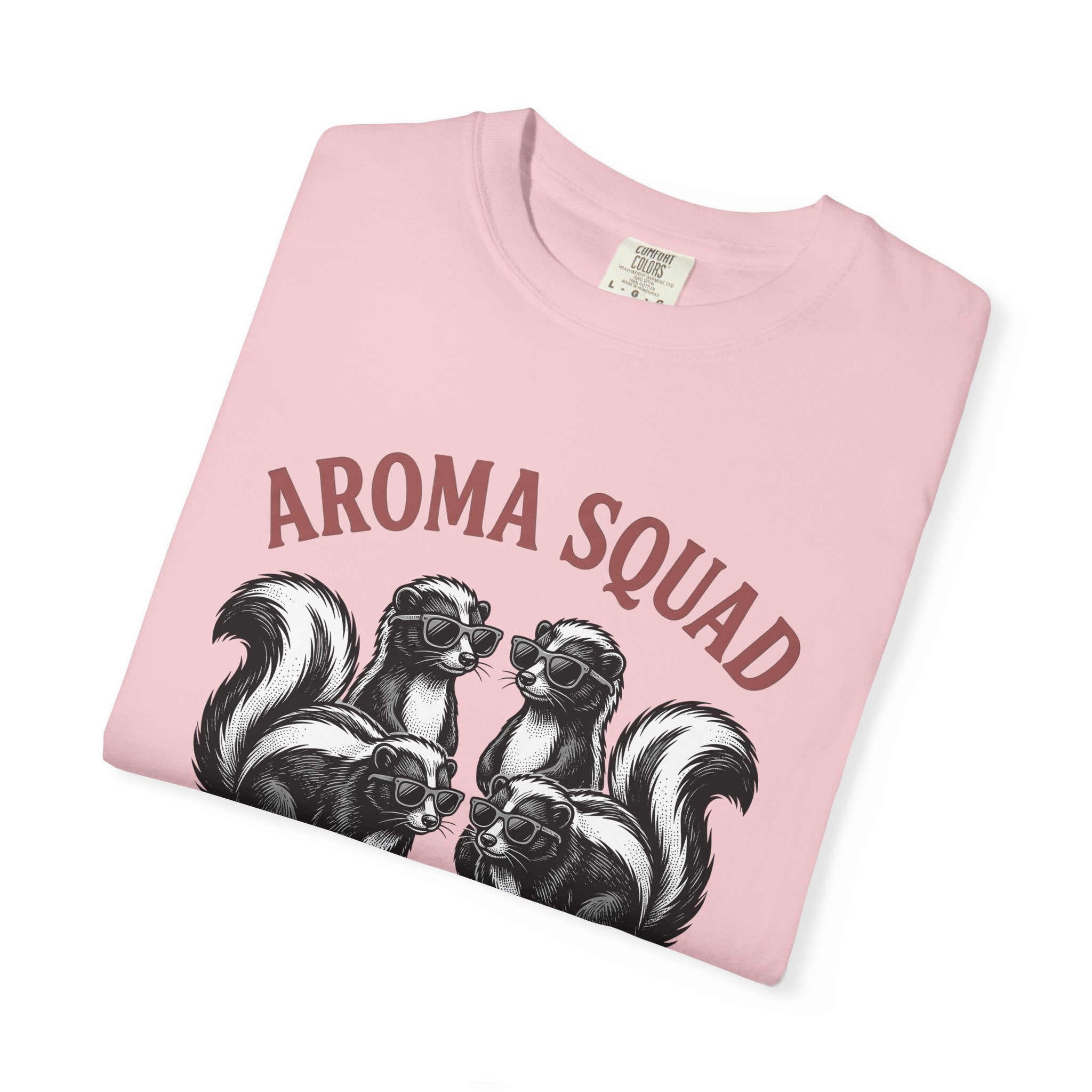 Skunk Squad Shirt Animals Satire Gift Women Antique Tee Skunk T-Shirt Creature Fan Vintage Tshirt Parody Graphic Line Art Glasses Tshirt