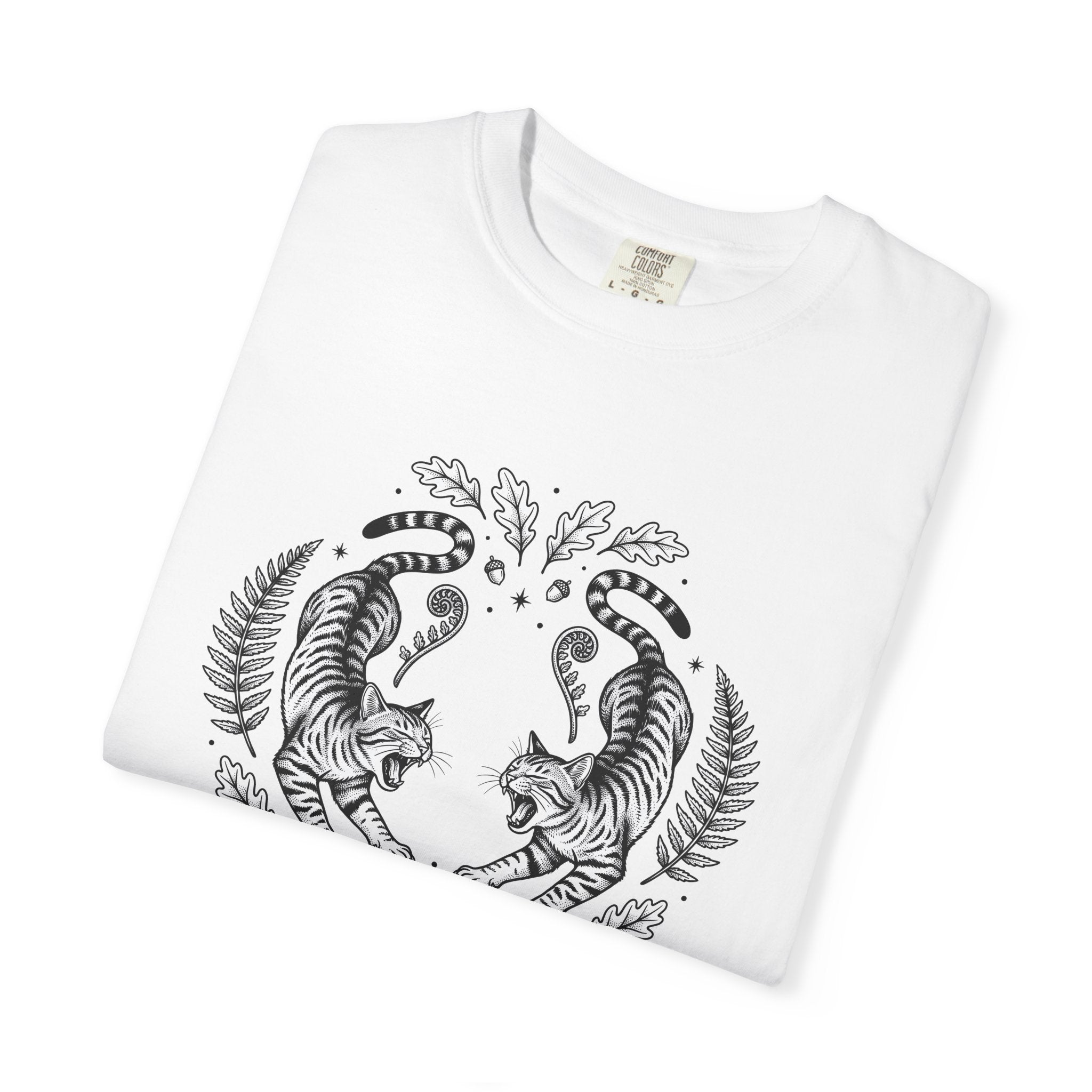 Tiger Cats Shirt Cat Wilderness Gift Women Body Art Tee Tabby Cat T-Shirt Feline Fan Tattoo Art Tshirt Nature Graphic Antique Fall Leaves