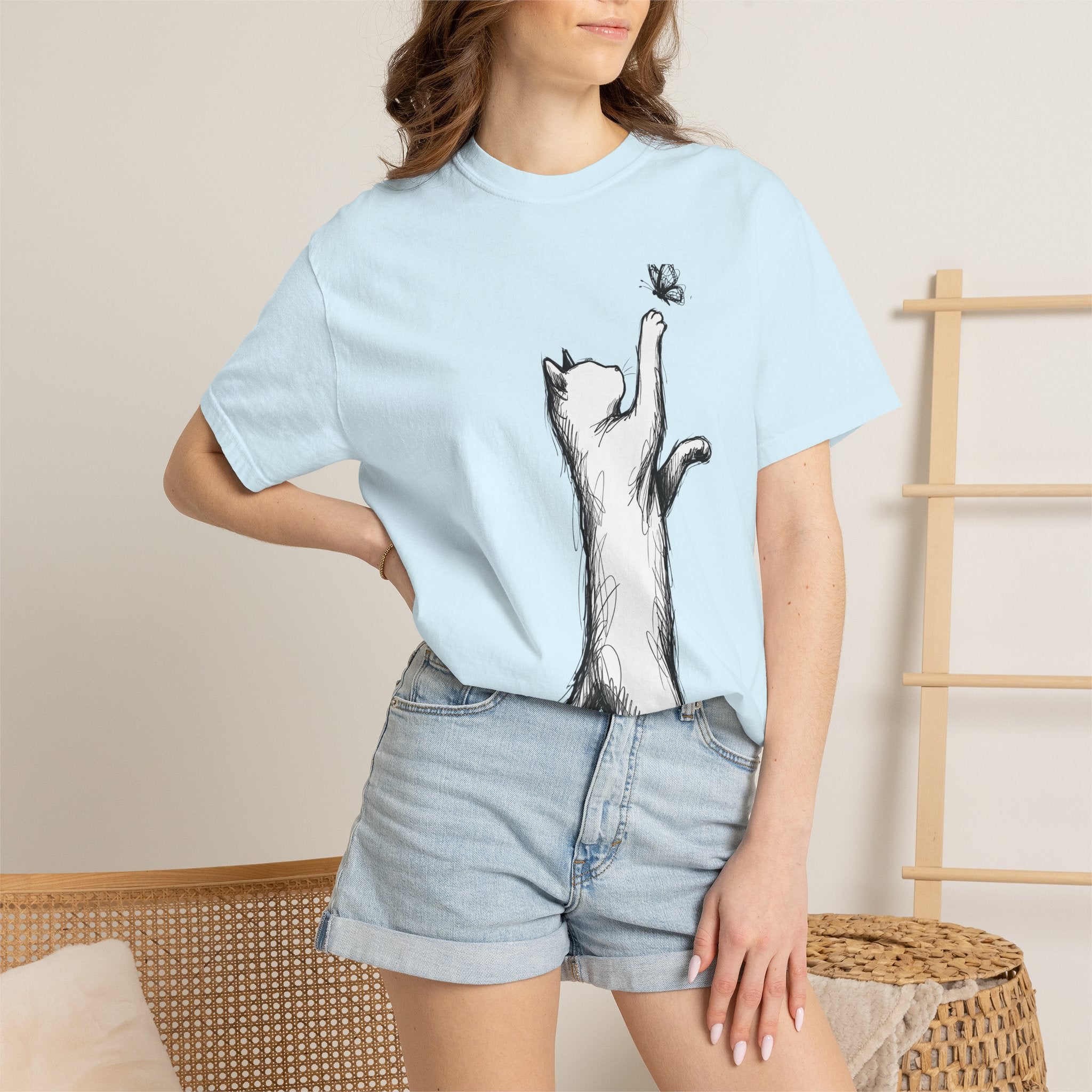 Cat Drawing Shirt Cat Wildlife Gift Women Simple Tee Kitty T-Shirt Cat Fan Feline Tshirt Wildlife Graphic Animal Doodle Bug Tshirt