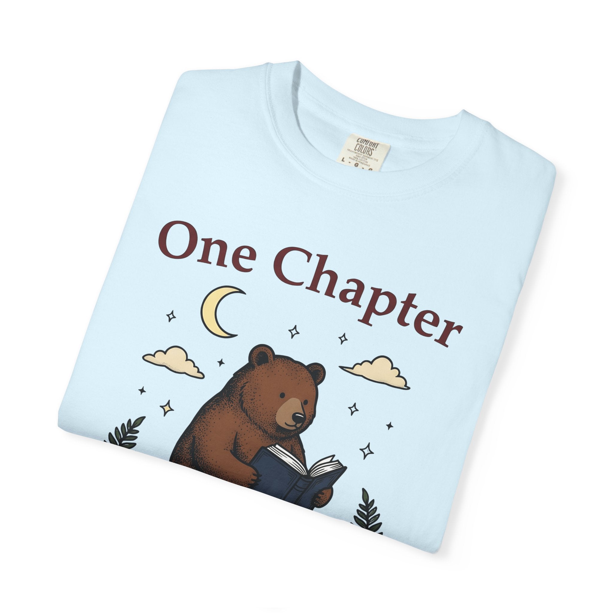 Bear Reading Shirt Book Creatures Gift Women Playful Tee Teddy T-Shirt Bibliophile Fan Cute Tshirt Animal Graphic Classic Moonlight Tshirt