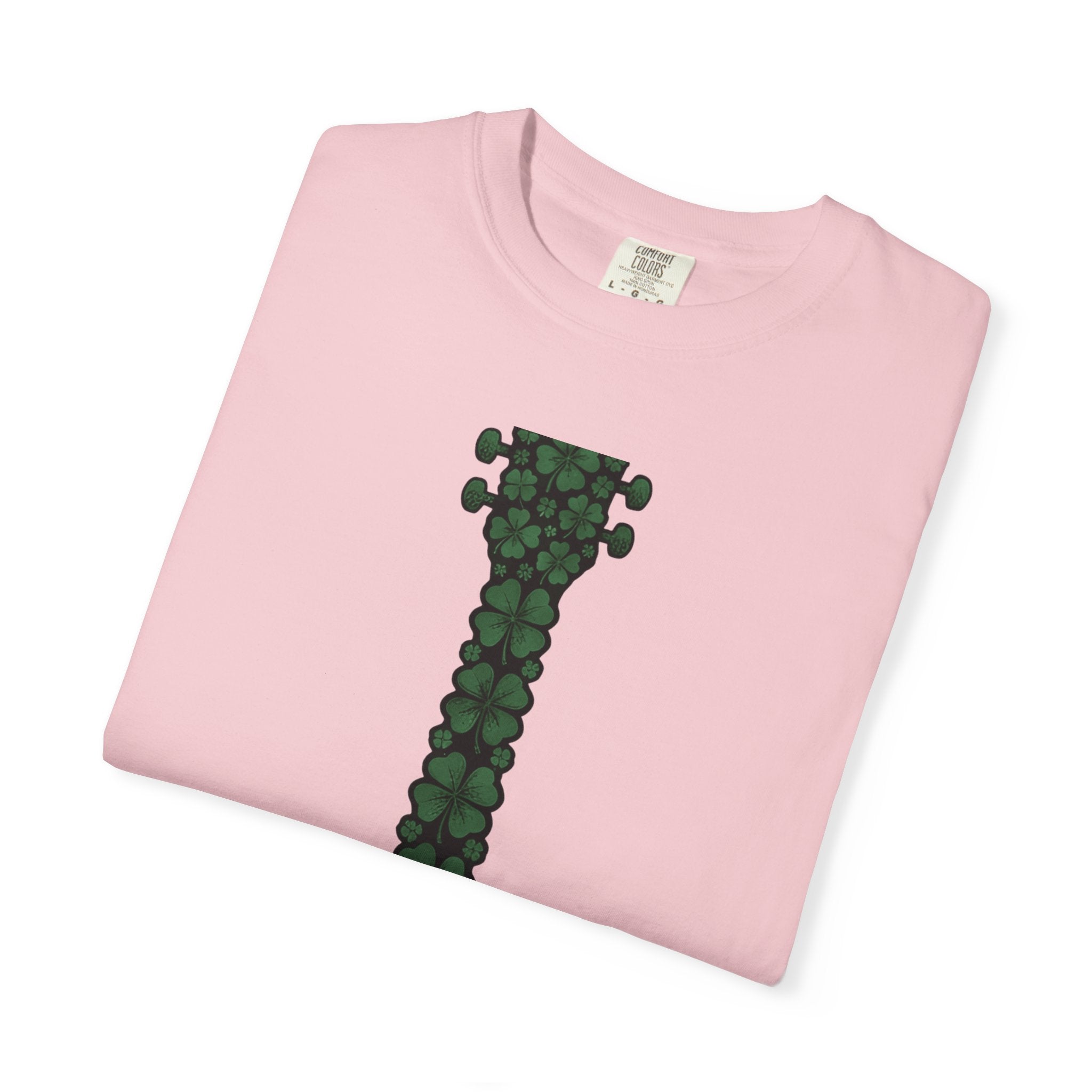 Shamrock Guitar Shirt St Patrick's Day Sound Gift Women Doodle Tee Guitar T-Shirt Luck Fan Hand Drawn Tshirt Music Graphic Cartoon Clovers