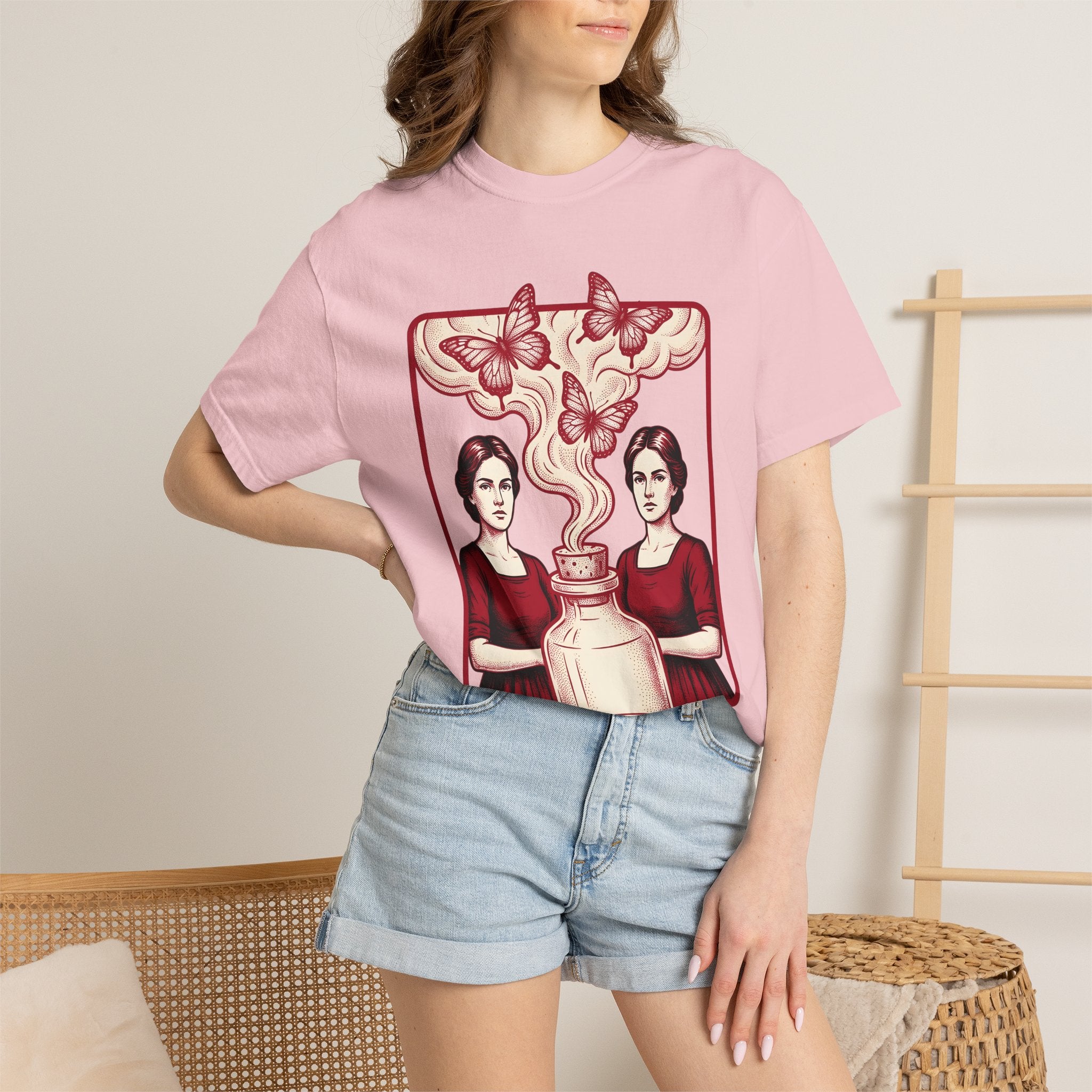 Dual Women Shirt Boho Chic Magical Gift Women Classic Tee Lesbians T-Shirt Bohemian Fan Vintage Tshirt Mystical Graphic Line Art Insect