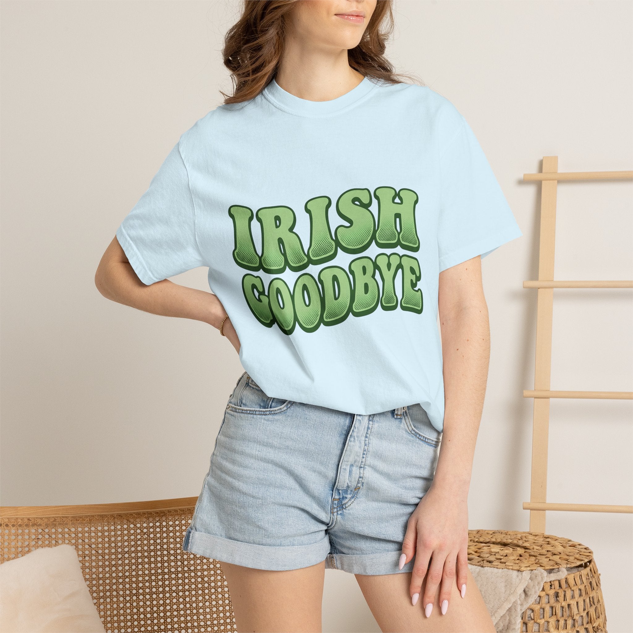 Old-Fashioned Lettering Shirt St. Patrick's Day Fun Gift Women Striking Tee Calligraphy T-Shirt Shamrock Fan Bold Tshirt Humor Graphic