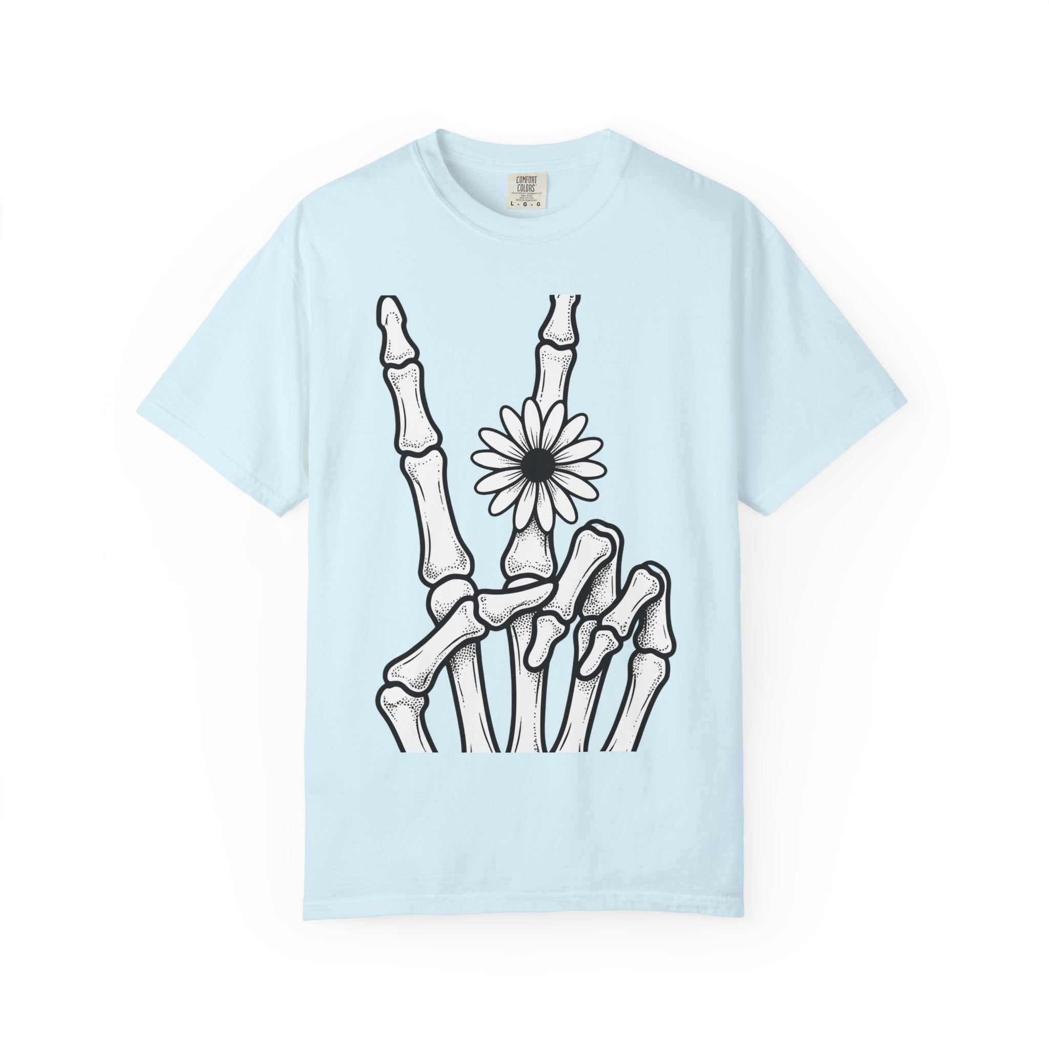 Bony Hand Shirt Halloween Horror Gift Women Traditional Tee Skeleton Hand T-Shirt Horror Fan Scary Tshirt Horror Graphic Clean Bloom Tshirt