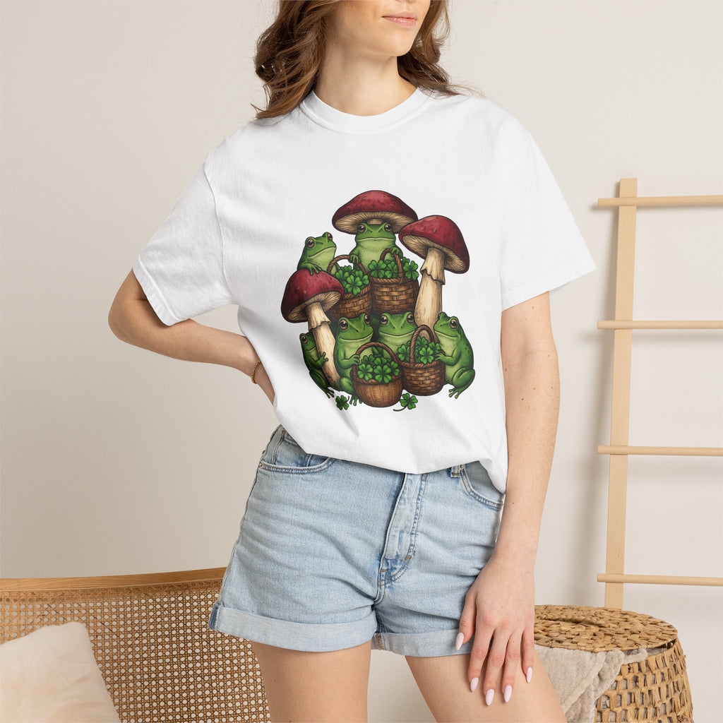Frog Lucky Leaf Shirt St Patrick's Day Plants Gift Women Cartoon Tee Toad T-Shirt Luck Fan Comic Tshirt Floral Graphic Sketch Cap Mushroom