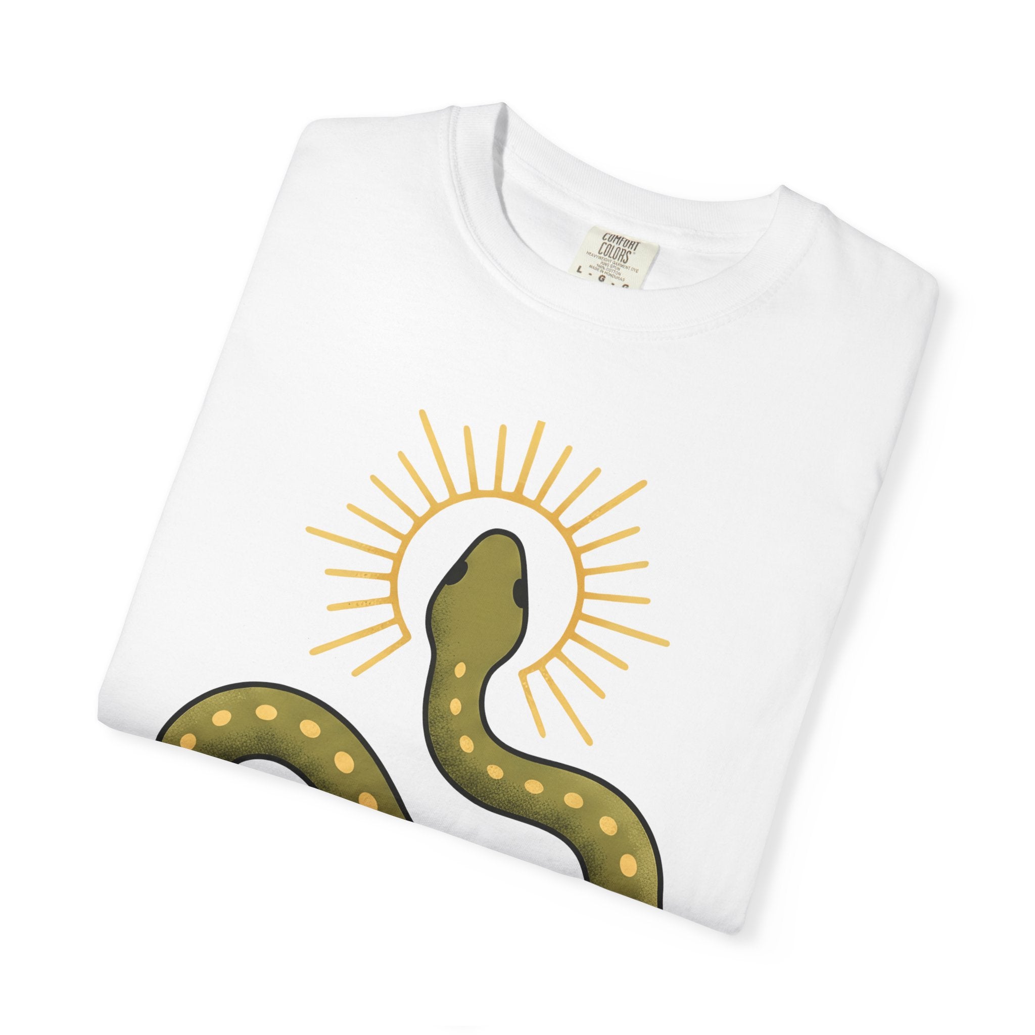 Snake Design Shirt Animal Magical Gift Women Hippie Tee Serpent T-Shirt Animal Fan Boho Tshirt Mystical Graphic Simple Rays Tshirt