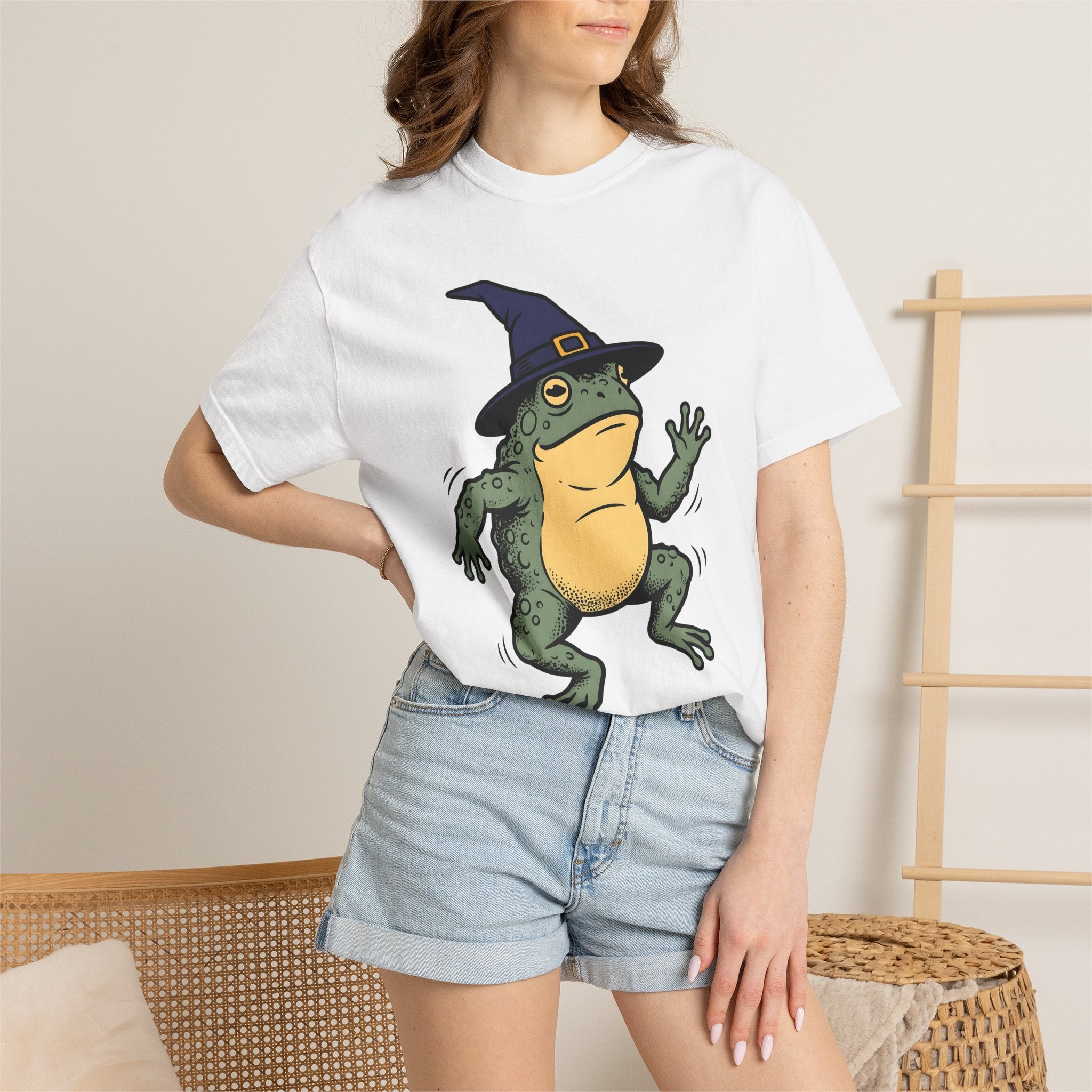 Amphibian Witch Hat Shirt Halloween Pet Gift Women Illustration Tee Toadstool T-Shirt Horror Fan Drawing Graphic Animal Design Sketch