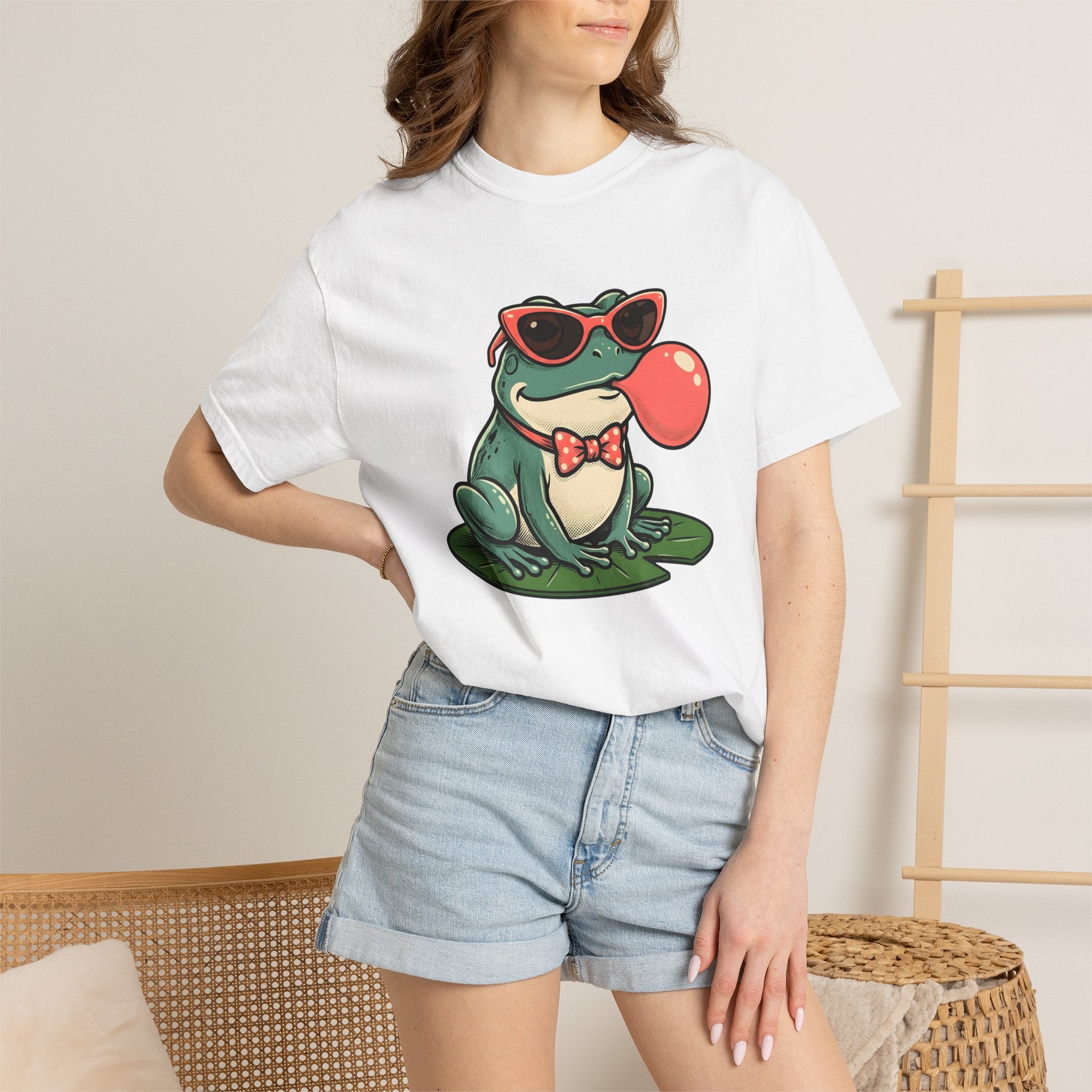 Frog Eyewear Shirt Easter Creatures Gift Women Line Art Tee Glasses T-Shirt Easter Fan Spectacles Tshirt Animal Graphic Old School Bowtie
