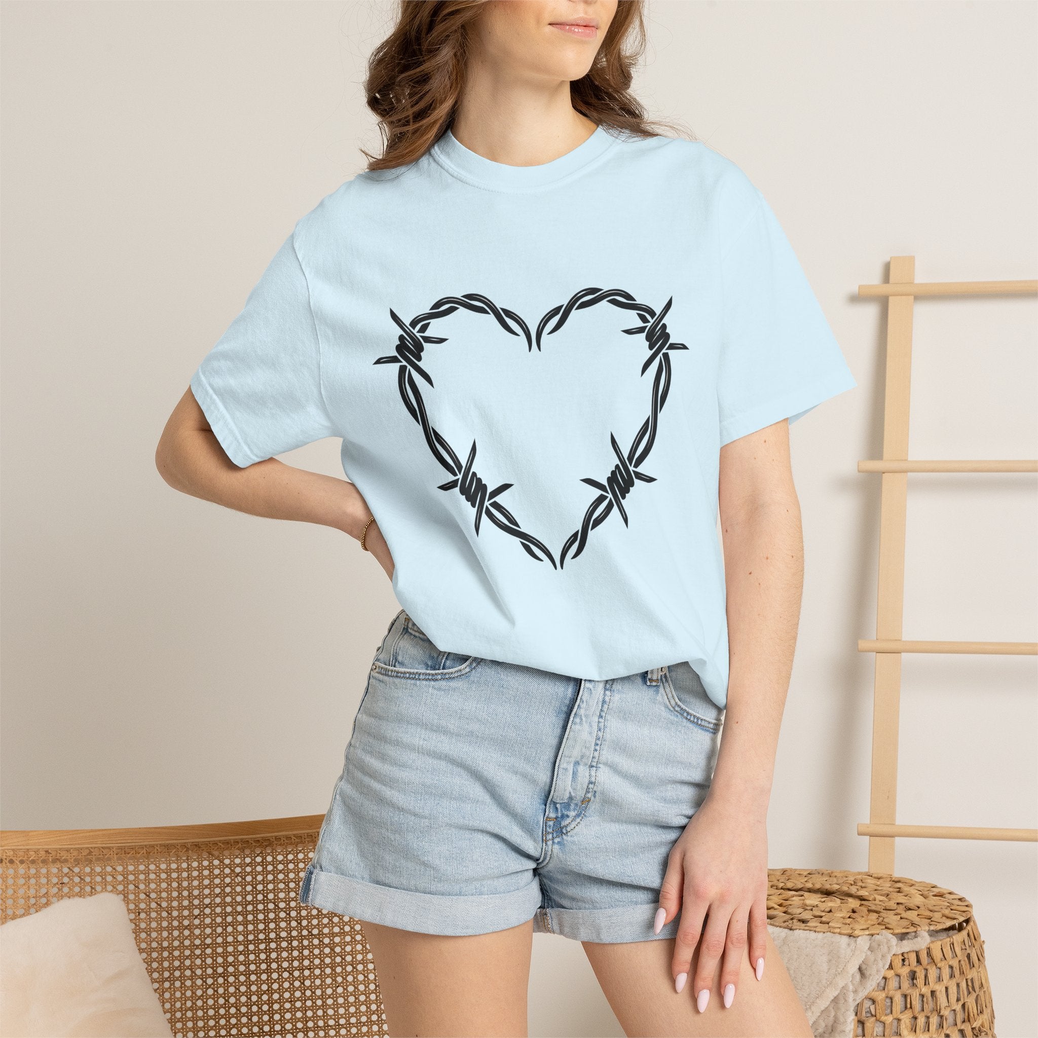 Spiked Wire Heart Shirt Cowgirl Cowboy Gift Women Heavy Tee Barbed Heart T-Shirt Rodeo Fan Grunge Tshirt Cowboy Graphic Clean Braided Wire