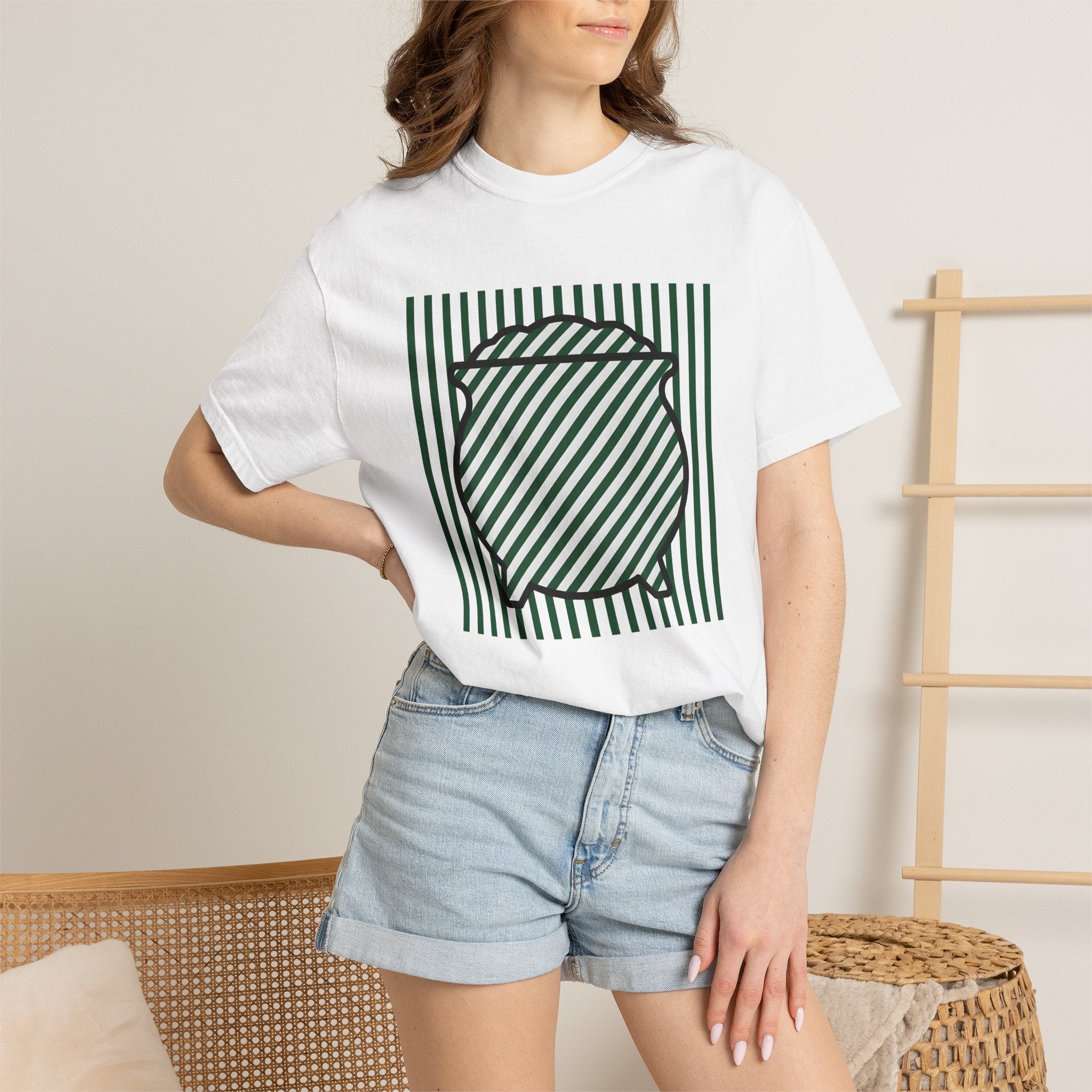 Lucky Pot Shirt St Patrick's Day Event Gift Women Sleek Tee Pot Of Gold T-Shirt Shamrock Fan Modern Tshirt Party Graphic Fresh Stripes