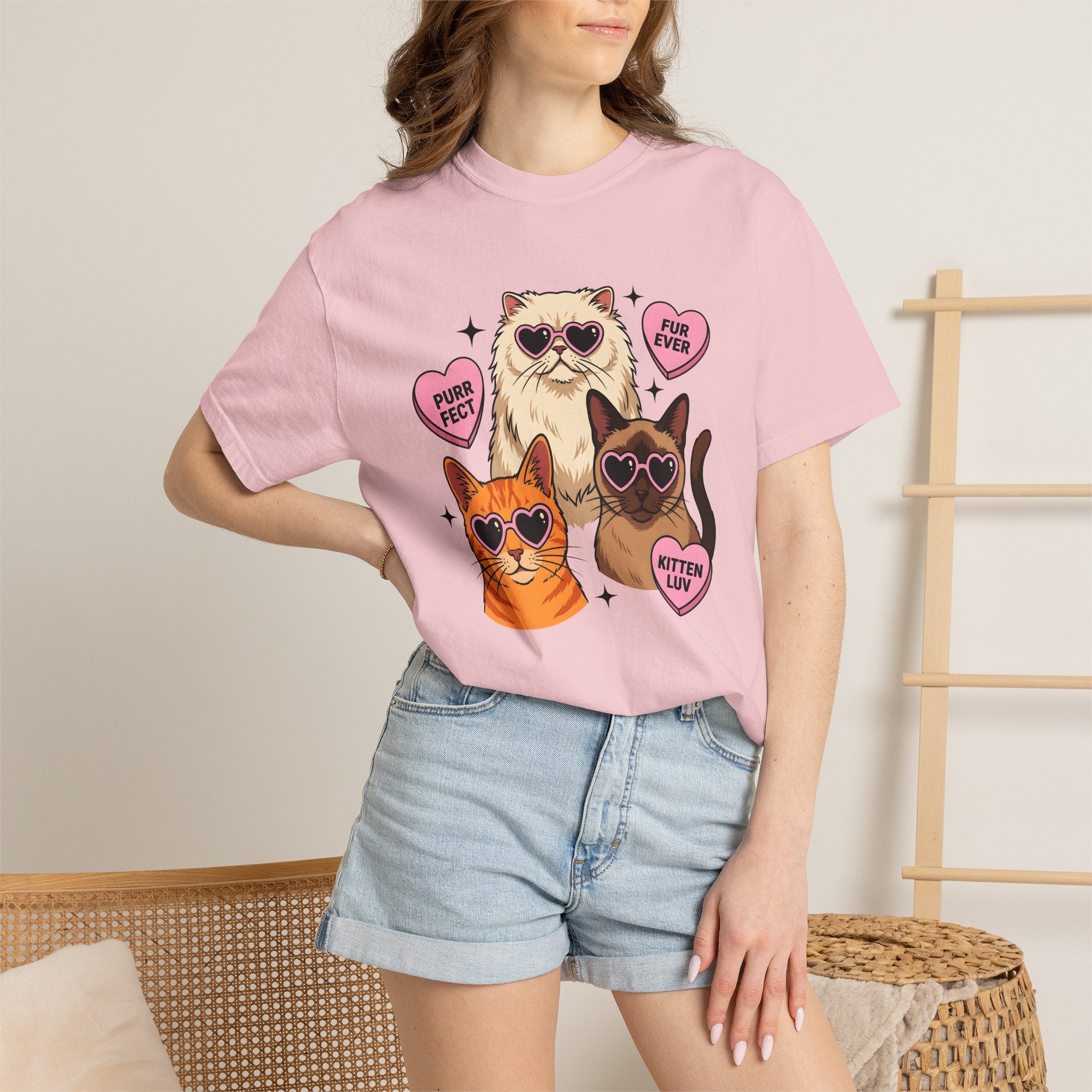 Cat Trio Shirt St. Valentine's Day Animal Gift Women Comic Tee Kittens T-Shirt Valentine Fan Cartoon Tshirt Creature Graphic Vintage Heart