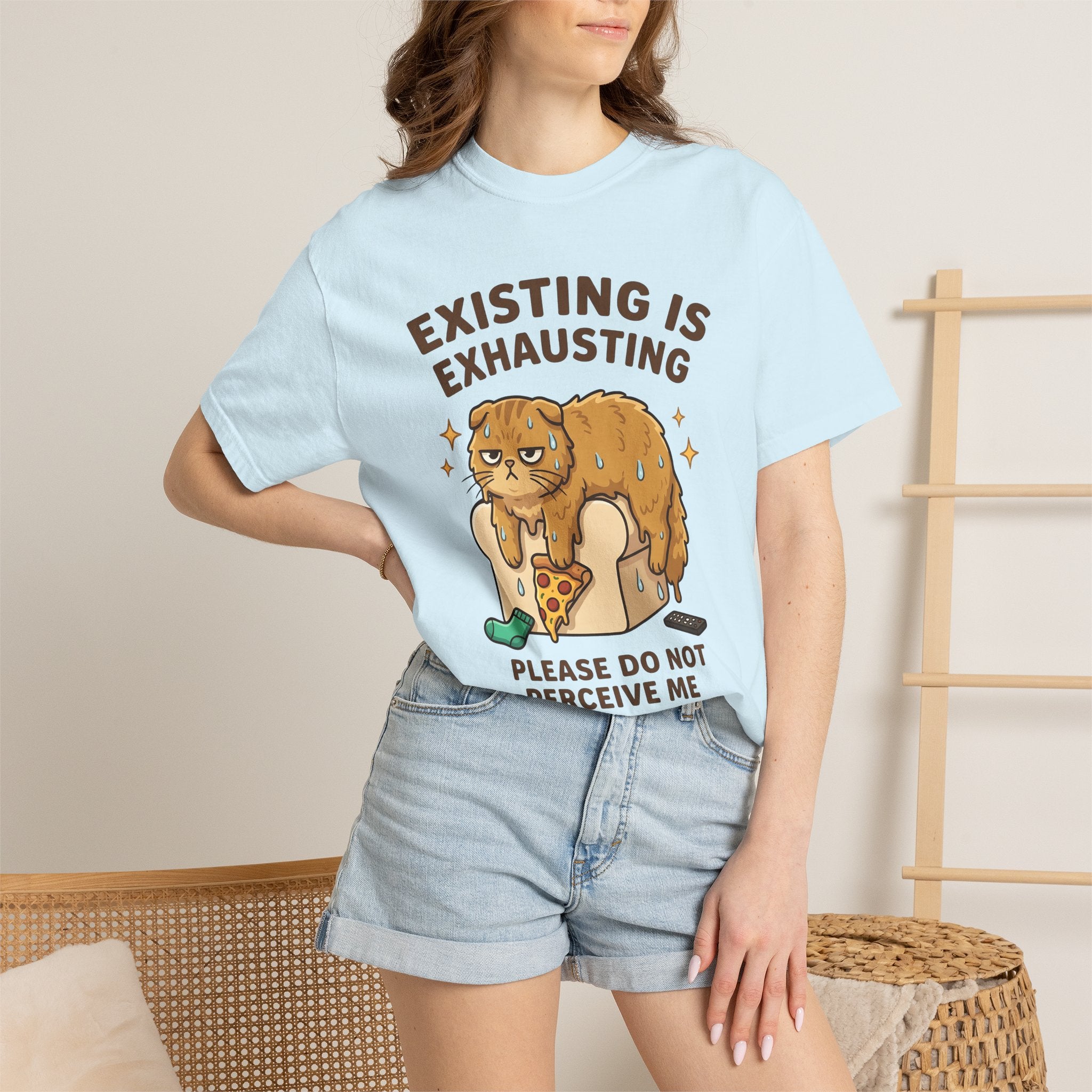 Relaxed Cat Shirt Cat Comedy Gift Women Playful Tee Kitty T-Shirt Cat Fan Funny Tshirt Humor Graphic Illustrated Slice Of Pizza Tshirt