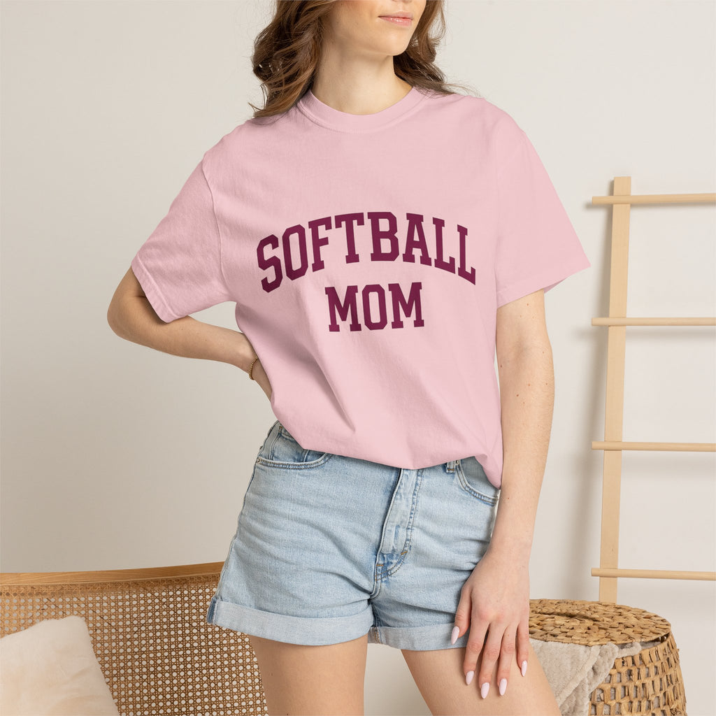 Varsity Font Shirt Softball Mom Recreation Gift Women Thick Tee Lettering T-Shirt Mom Fan Typography Tshirt Leisure Graphic Classic
