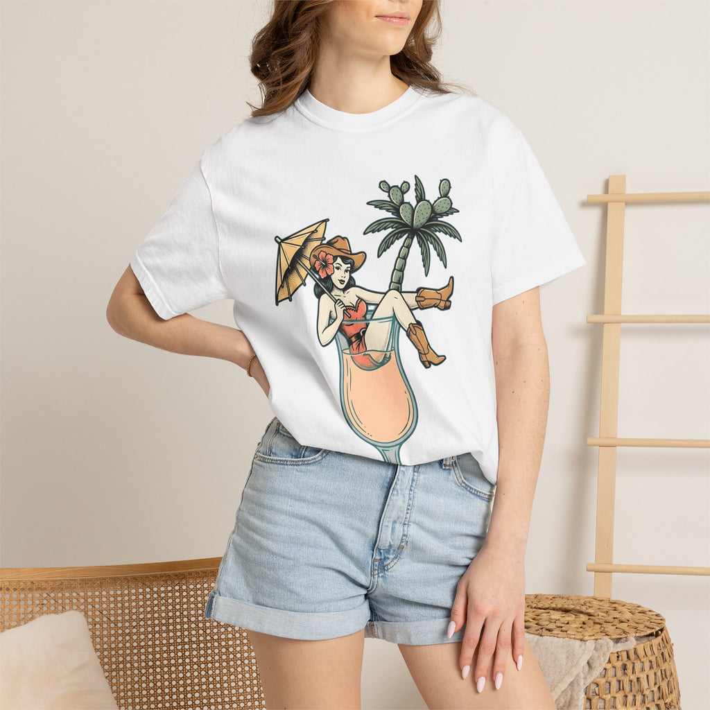 Cowgirl Cocktail Shirt Cowgirl Tropical Gift Women Pinup Tee Cocktail T-Shirt Cowboy Fan Vintage Tshirt Island Graphic Retro Cactus Tshirt