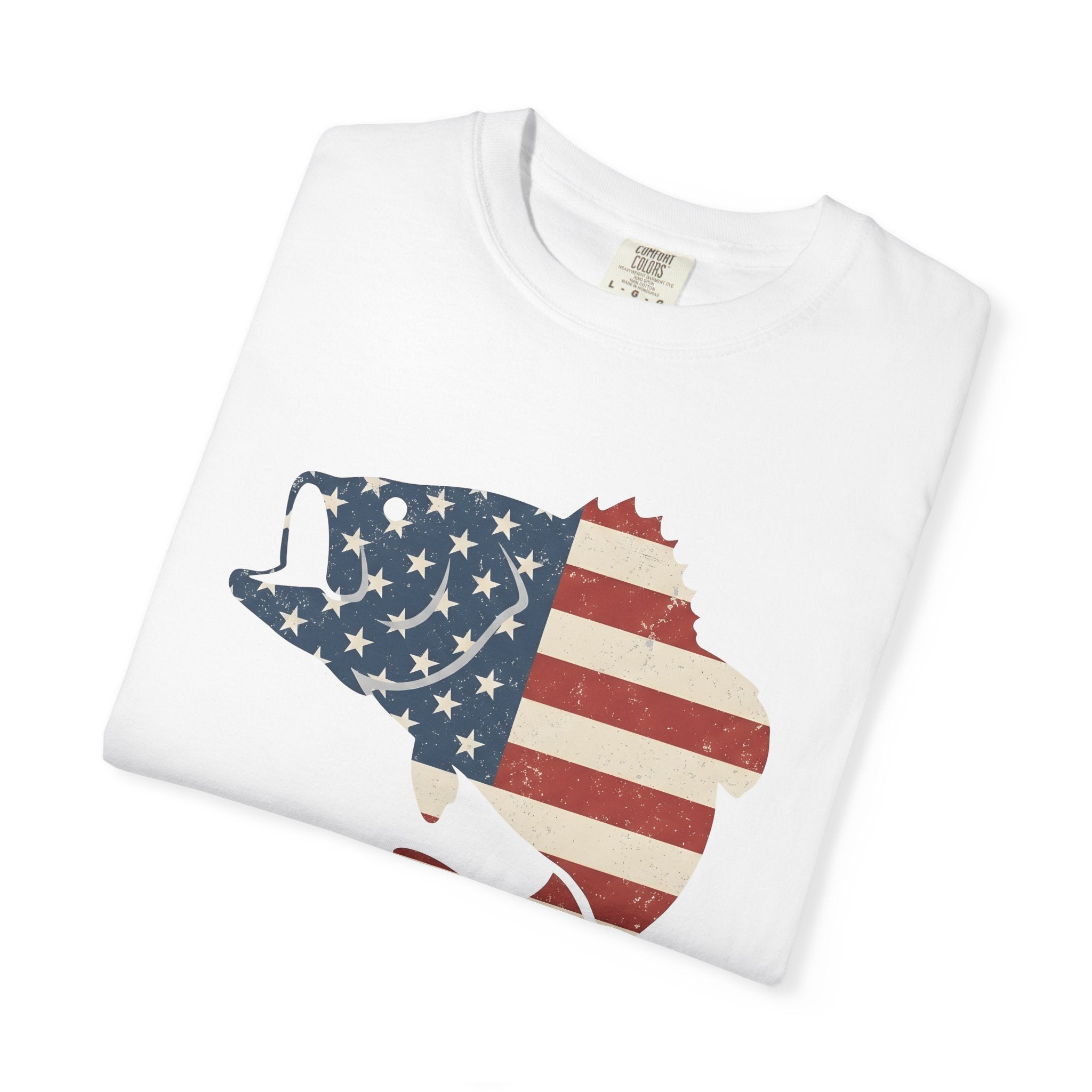 Largemouth Bass Shirt America Angling Gift Women Grunge Tee Bass T-Shirt Patriot Fan Distressed Tshirt Fishing Graphic Retro Usa Flag Tshirt