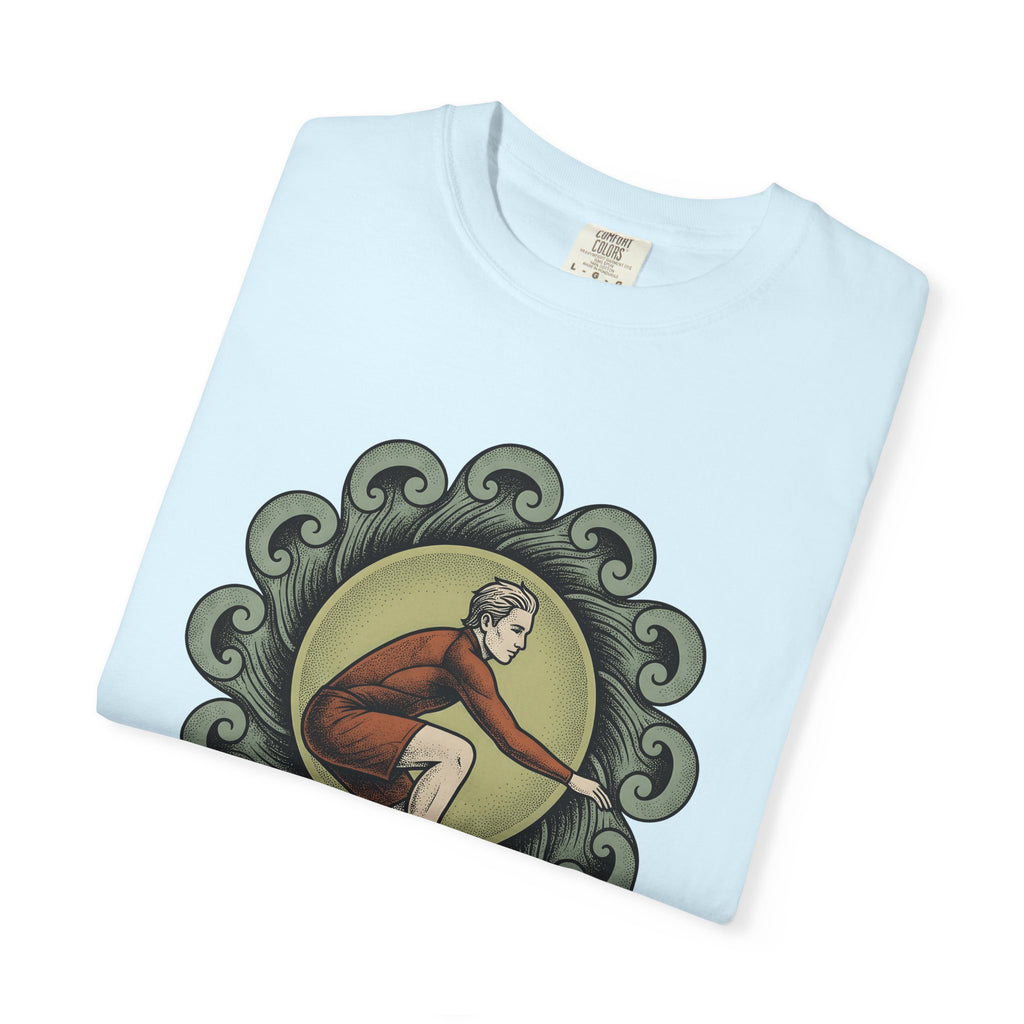 Surfer Shirt Sports Shore Gift Women Hand Drawn Tee Kitesurfer T-Shirt Athlete Fan Illustrated Tshirt Coastal Graphic Line Art Sea Waves
