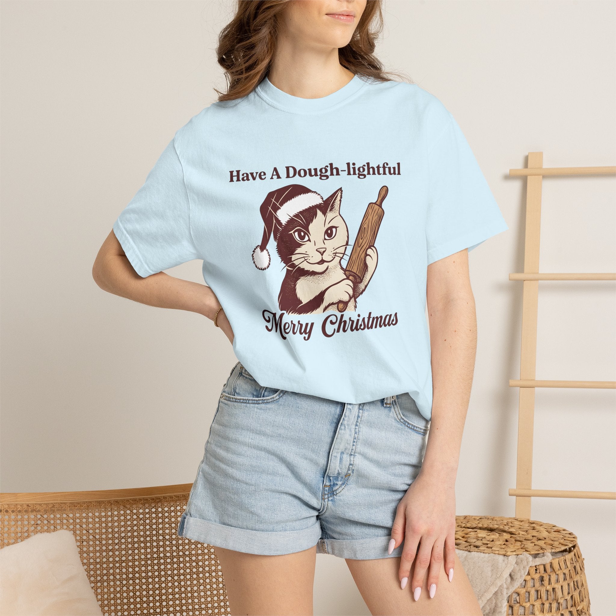 Kitty Santa Hat Shirt Cat Holiday Gift Women Retro Tee Cat Lady T-Shirt Cat Fan Vintage Tshirt Christmas Graphic Sketch Pastry Roller Tshirt