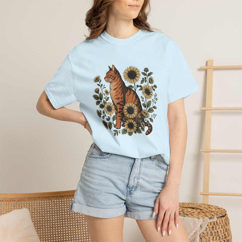 Tabby Cat Shirt Cat Floral Gift Women Botanical Tee Kitty T-Shirt Cat Fan Foliage Graphic Vintage Sunflower Tshirt