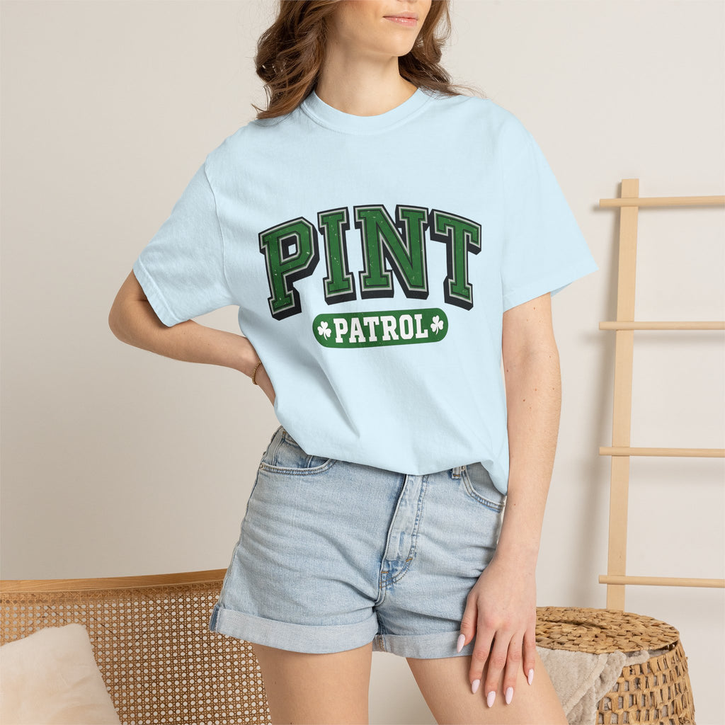 Pub Glass Saying Shirt St Patrick's Day Alcohol Gift Women Varsity Tee Pint Glass T-Shirt Irish Fan Retro Tshirt Drinking Graphic Vintage