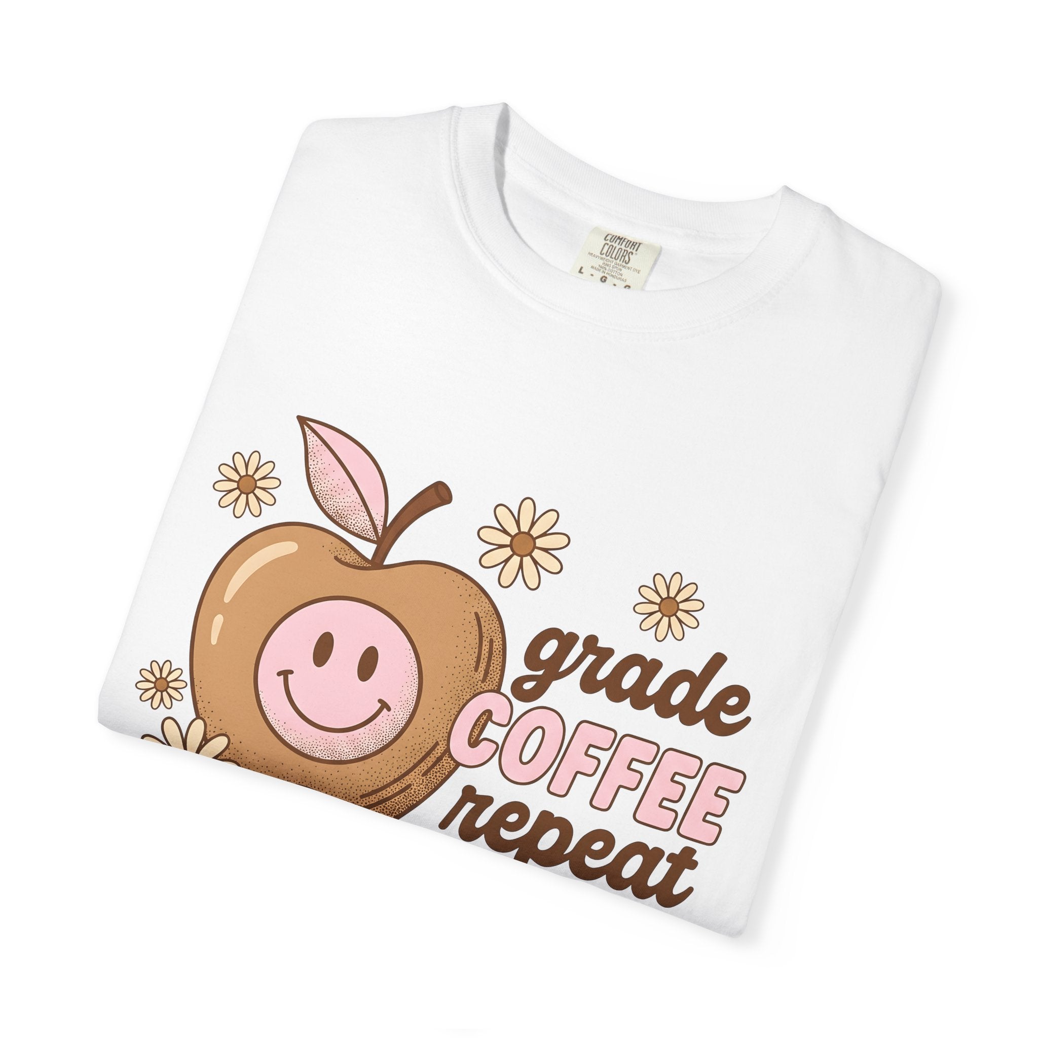 Cheerful Apple Shirt Teacher Mocha Gift Women Hand Drawn Tee Fruit T-Shirt Educator Enthusiast Coffee Tshirt Caffeinated Graphic Nostalgic