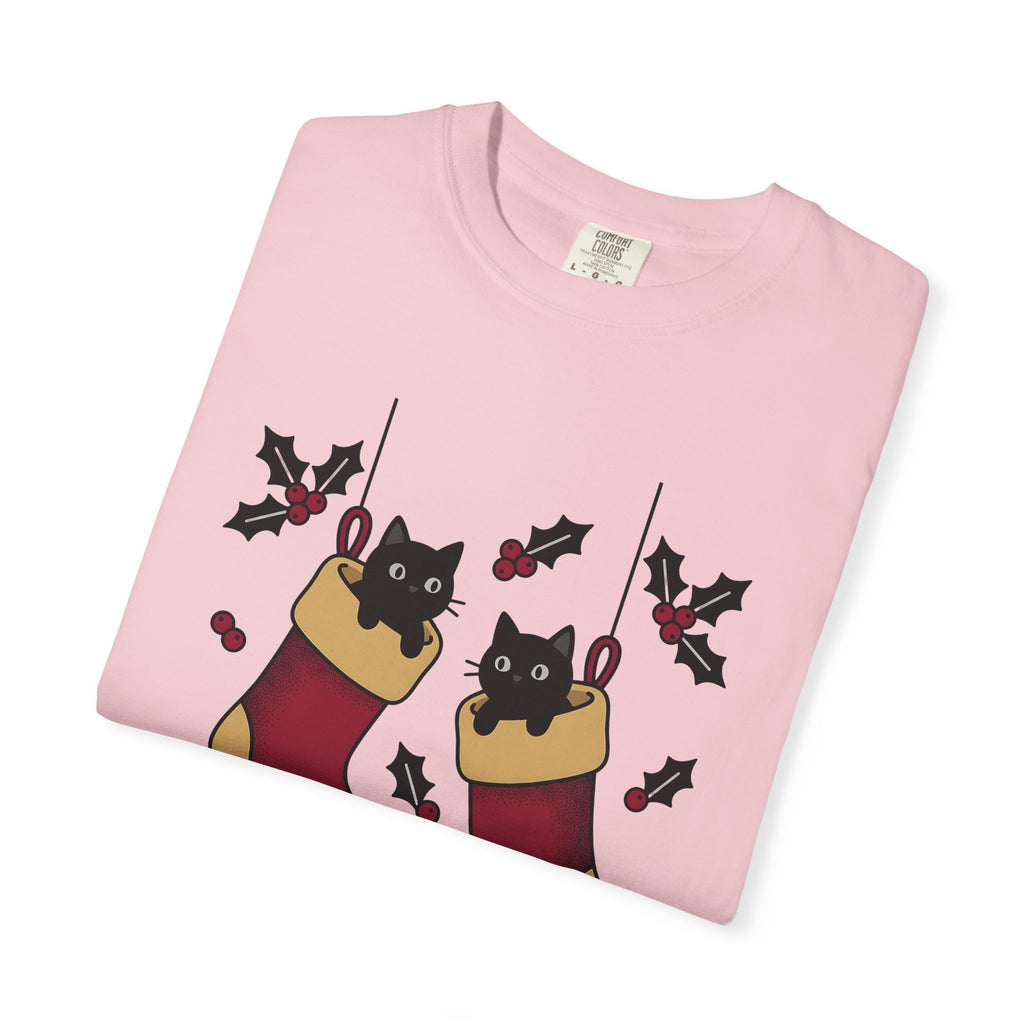 Black Cat Stocking Shirt Cat Holiday Gift Women Kawaii Tee Christmas Stocking T-Shirt Cat Fan Cute Tshirt Holiday Graphic Vintage Mistletoe
