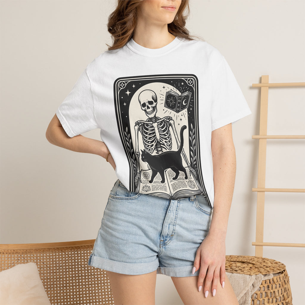Black Cat Bones Shirt Cat Occult Gift Women Divination Card Tee Cat Skeleton T-Shirt Cat Fan Tarot Card Tshirt Mystic Graphic Hand Drawn