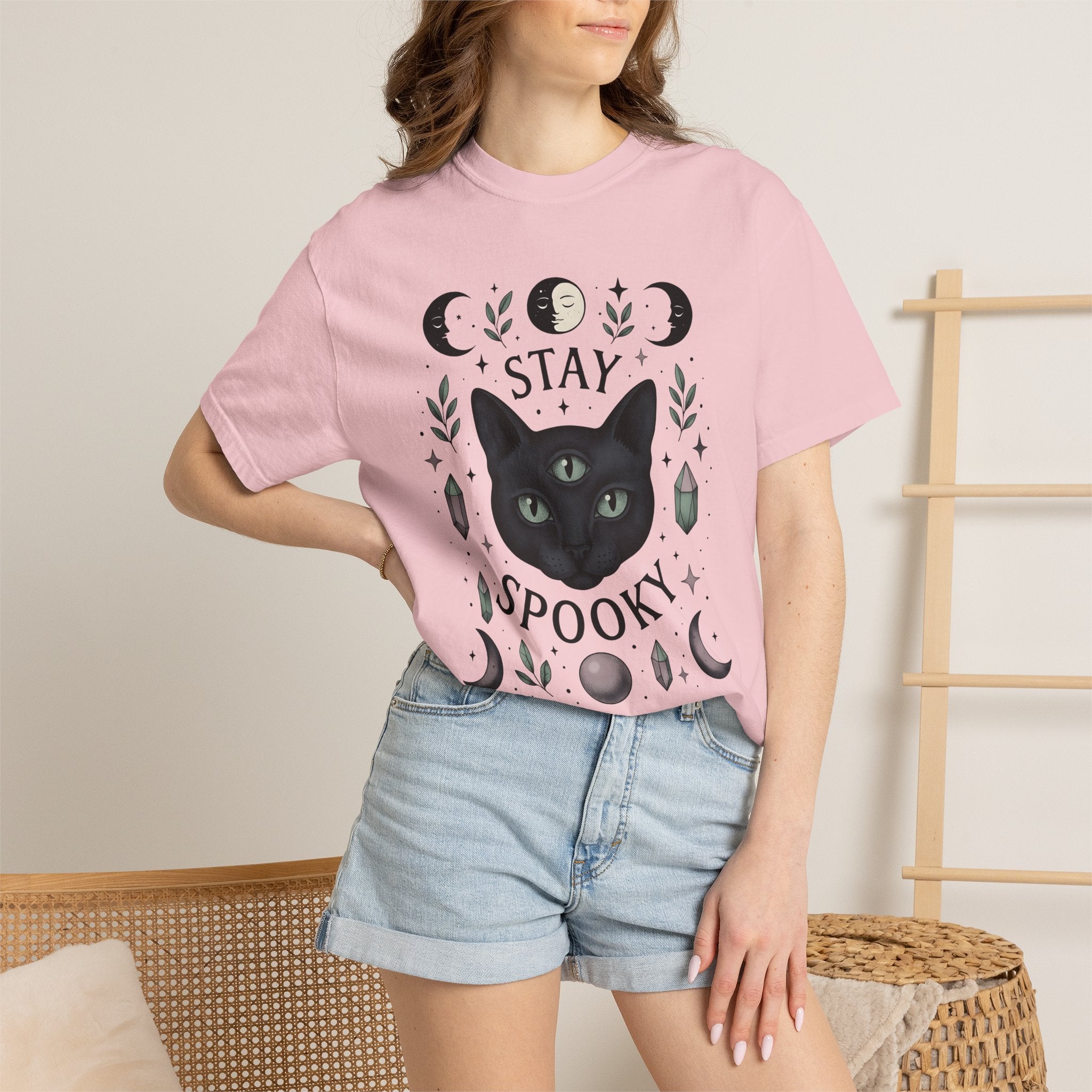 Mystical Cat Shirt Boho Chic Esoteric Gift Women Bohemian Tee Cat T-Shirt Hippie Fan Tribal Tshirt Occult Graphic Line Art Quartz Tshirt