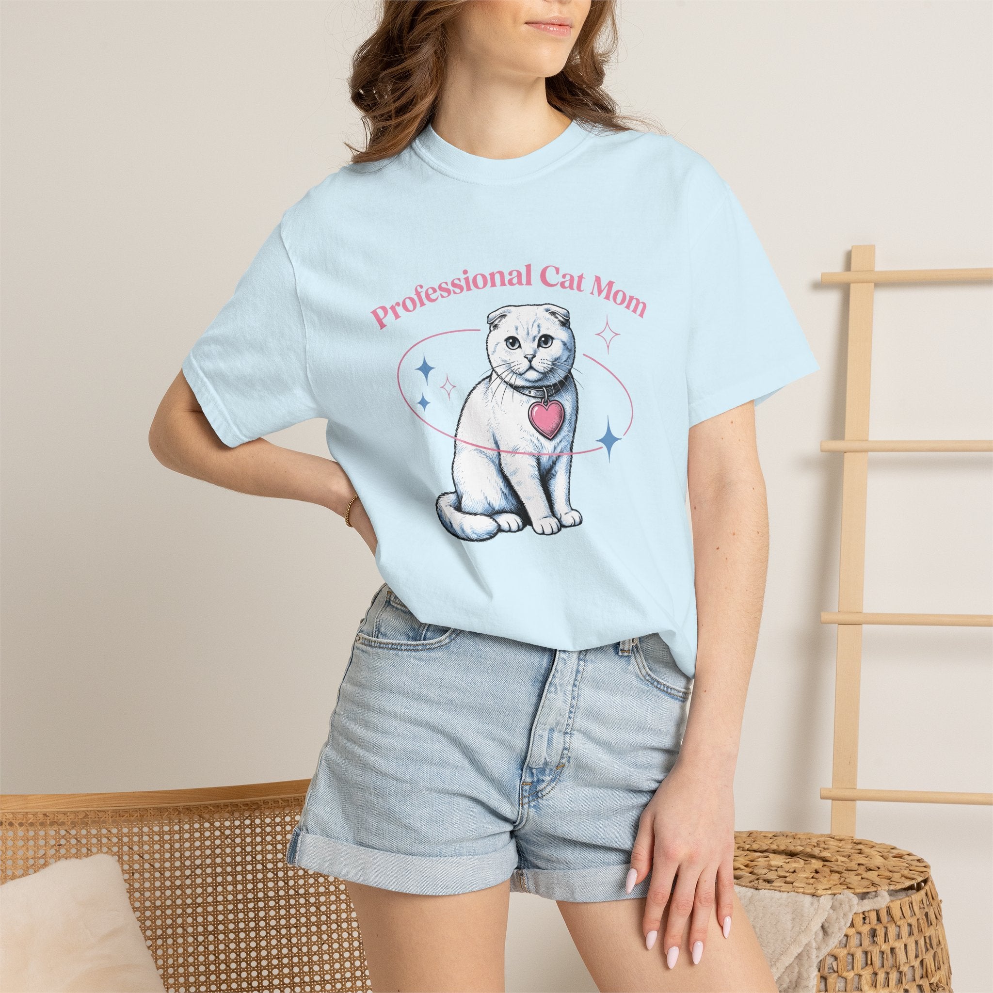 Scottish Fold Cat Shirt Cat Pet Gift Women Hand Drawn Tee Cat T-Shirt Cat Fan Feline Tshirt Pet Graphic Retro Heart Pendant Tshirt